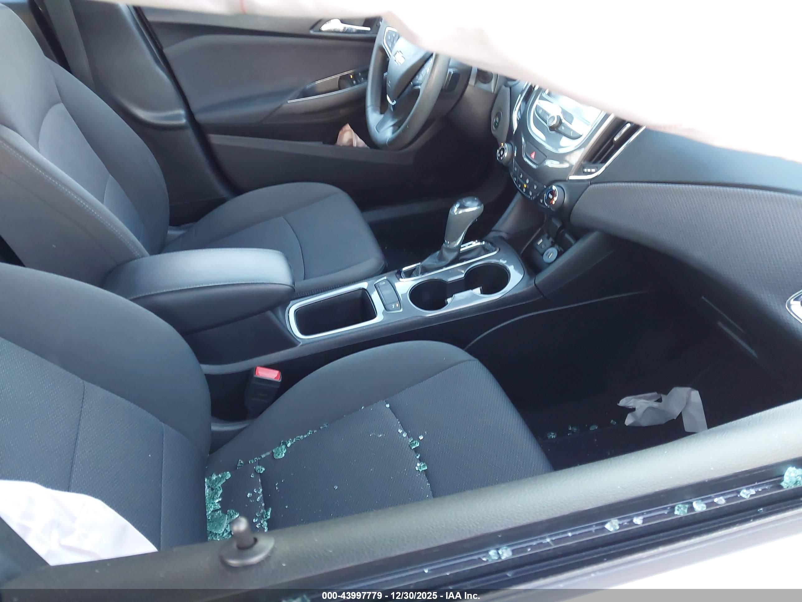 CHEVROLET CRUZE image 5
