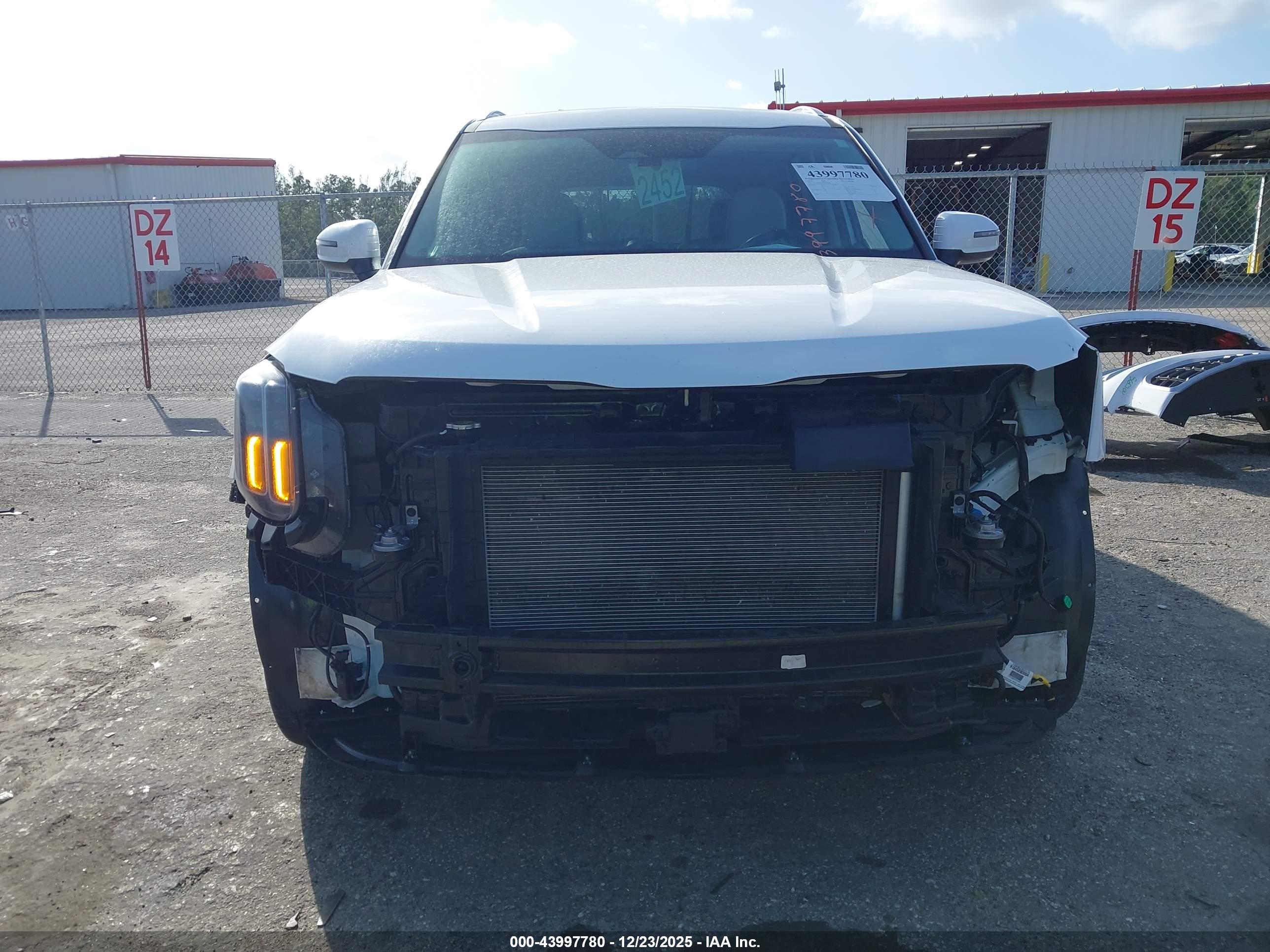 KIA TELLURIDE image 6