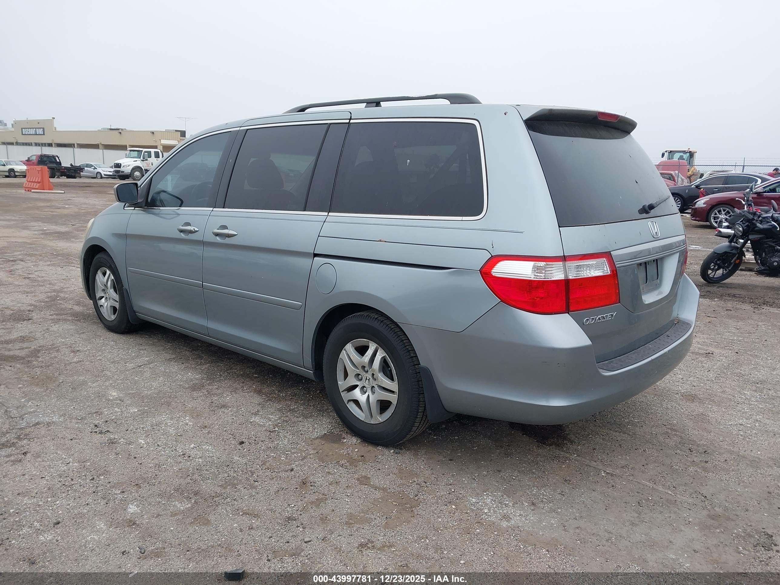 HONDA ODYSSEY image 3