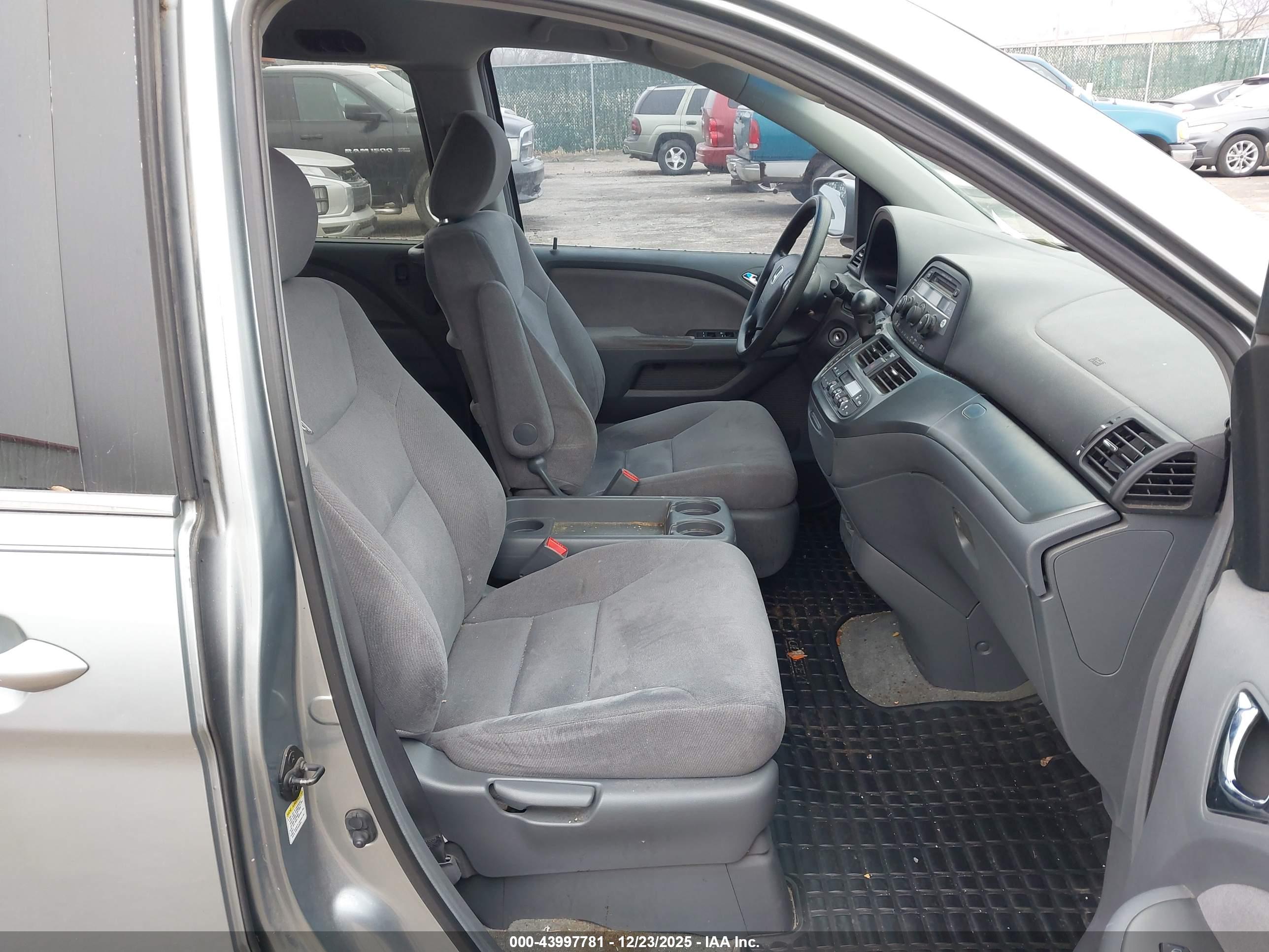 HONDA ODYSSEY image 5