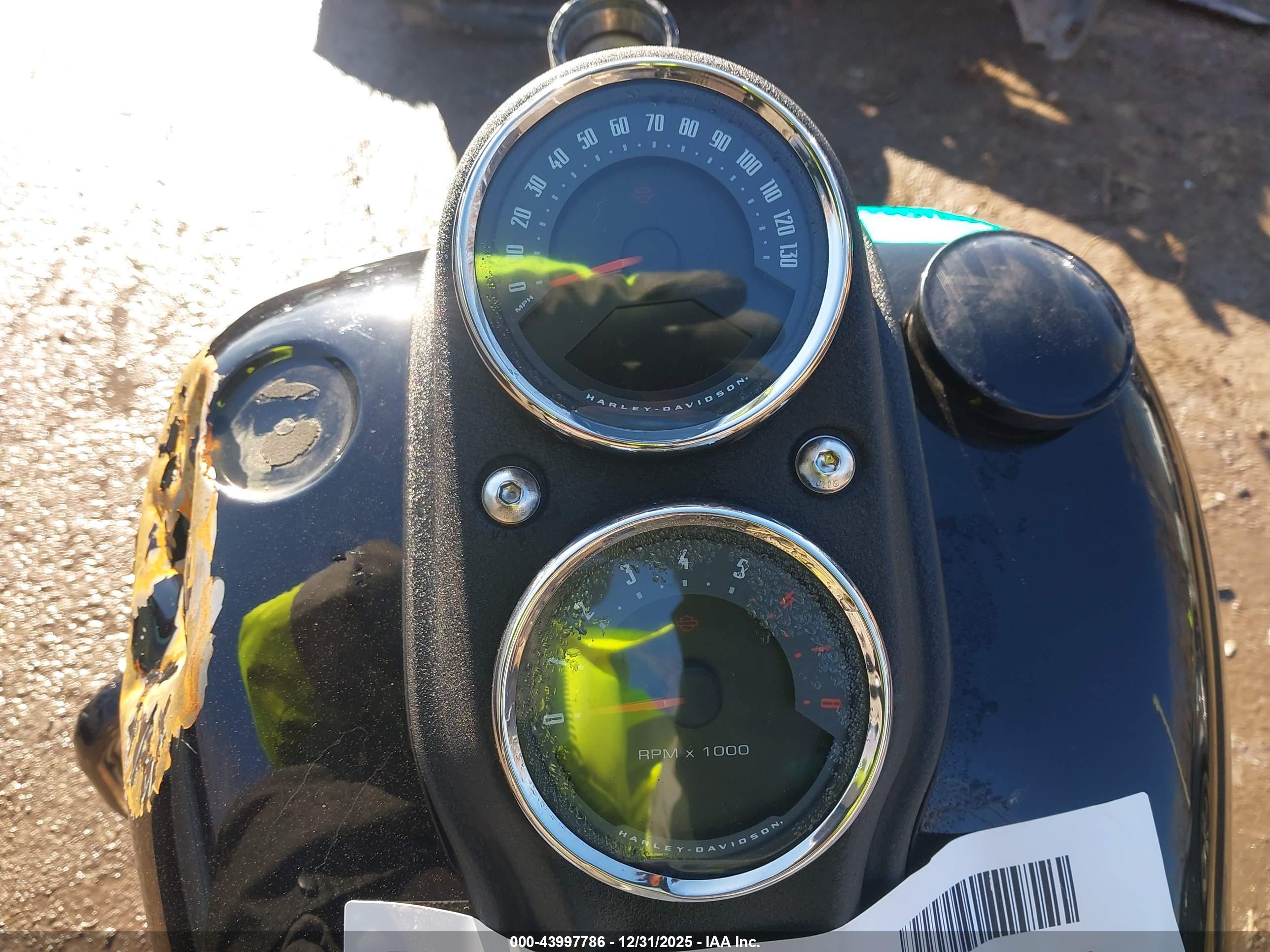 HARLEY-DAVIDSON FXLRS image 7