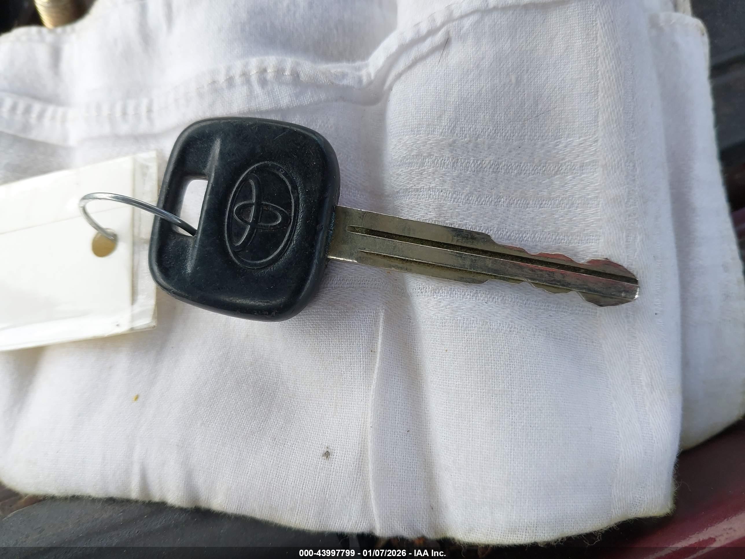 TOYOTA CAMRY image 11