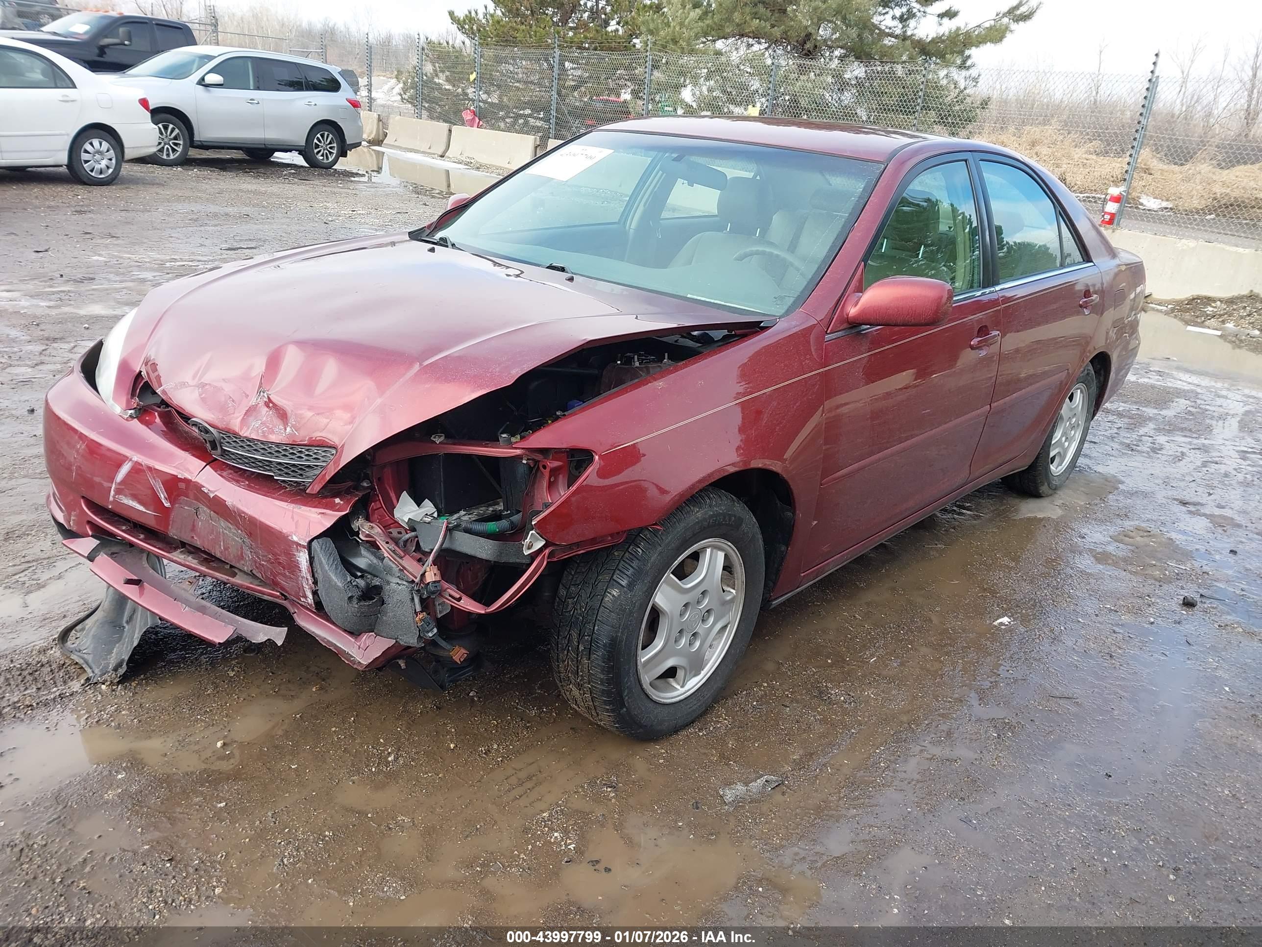 TOYOTA CAMRY image 2