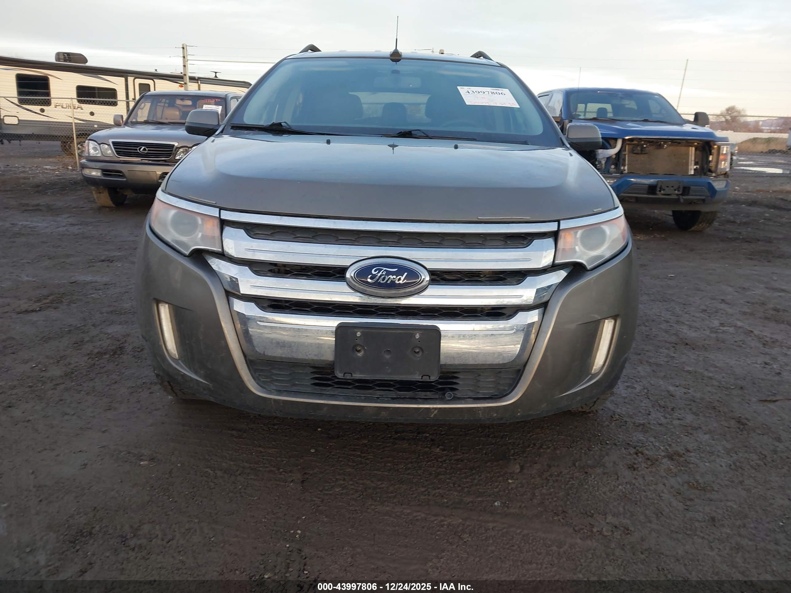 FORD EDGE image 6