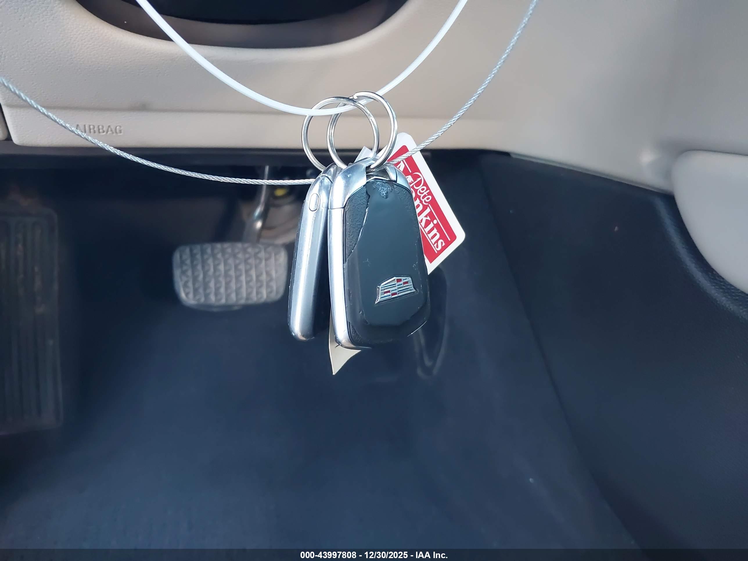 CADILLAC XTS image 11