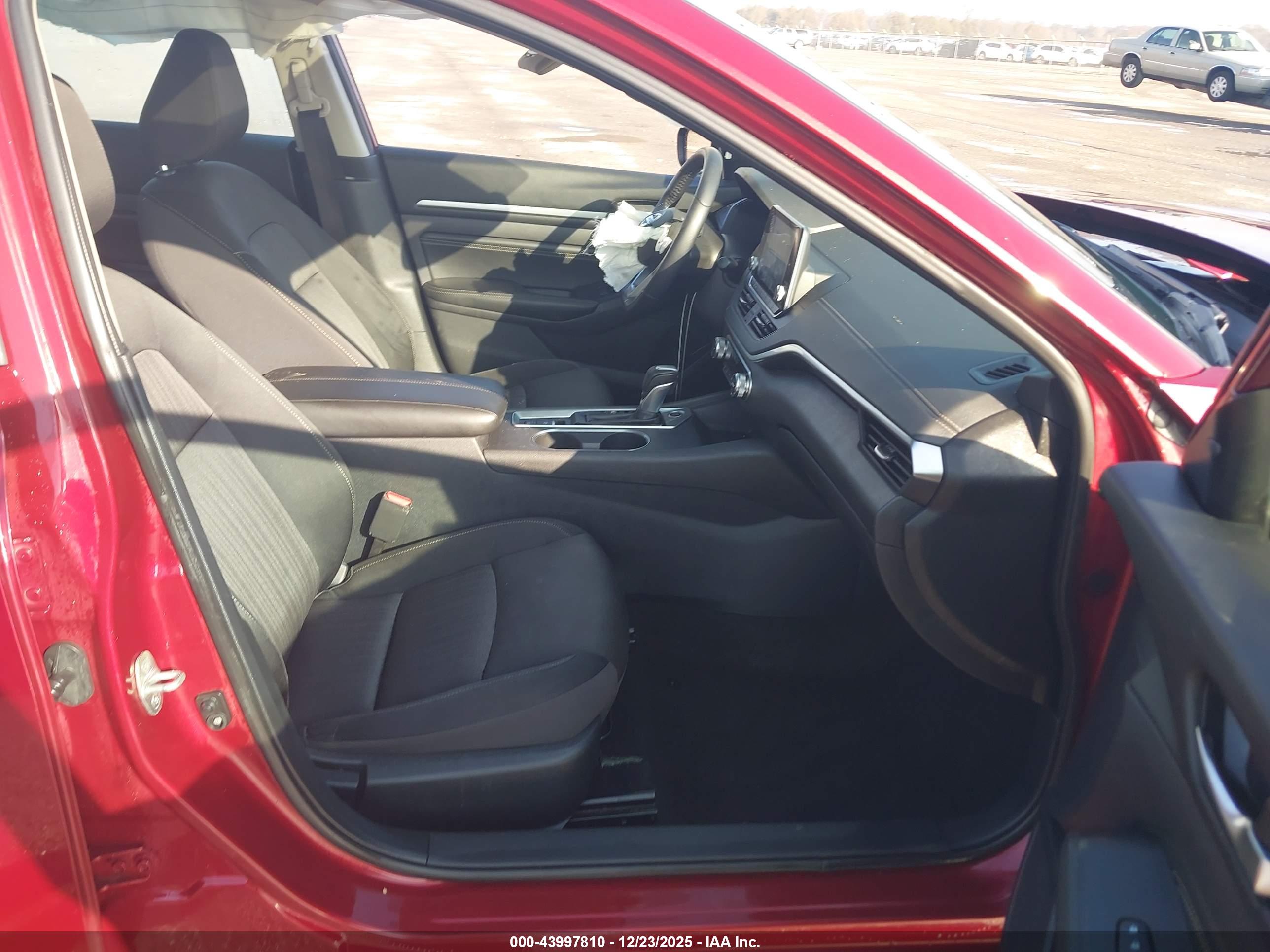 NISSAN ALTIMA image 5