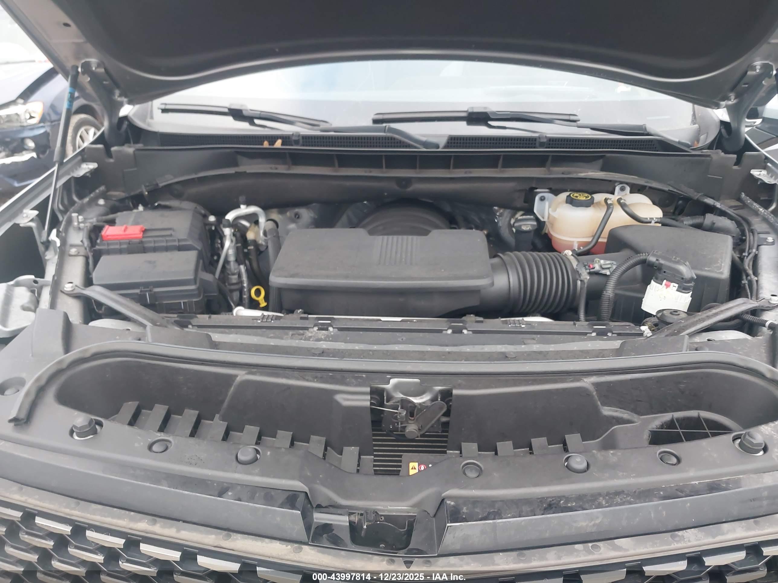 CADILLAC ESCALADE image 10