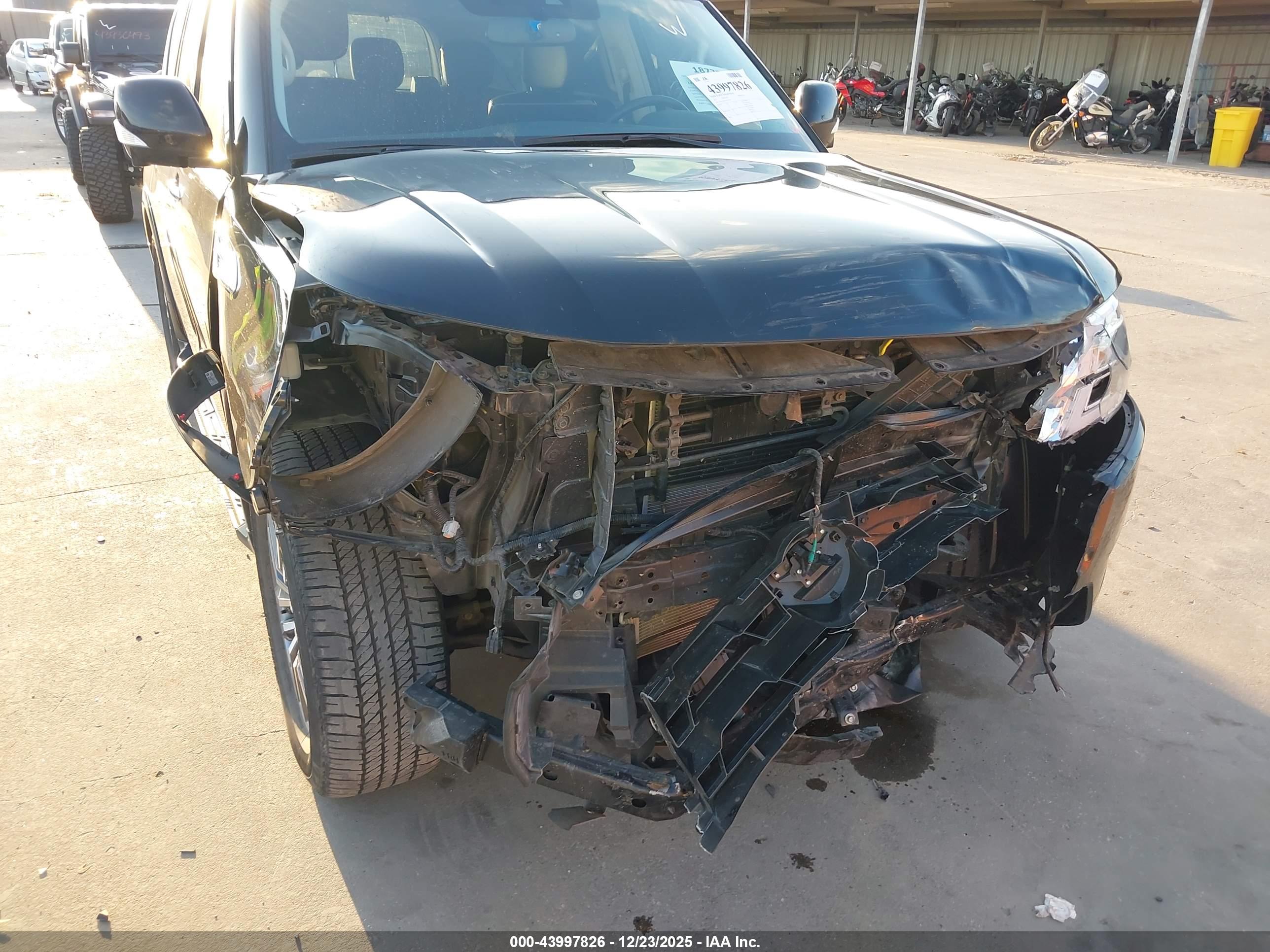 NISSAN ARMADA image 6