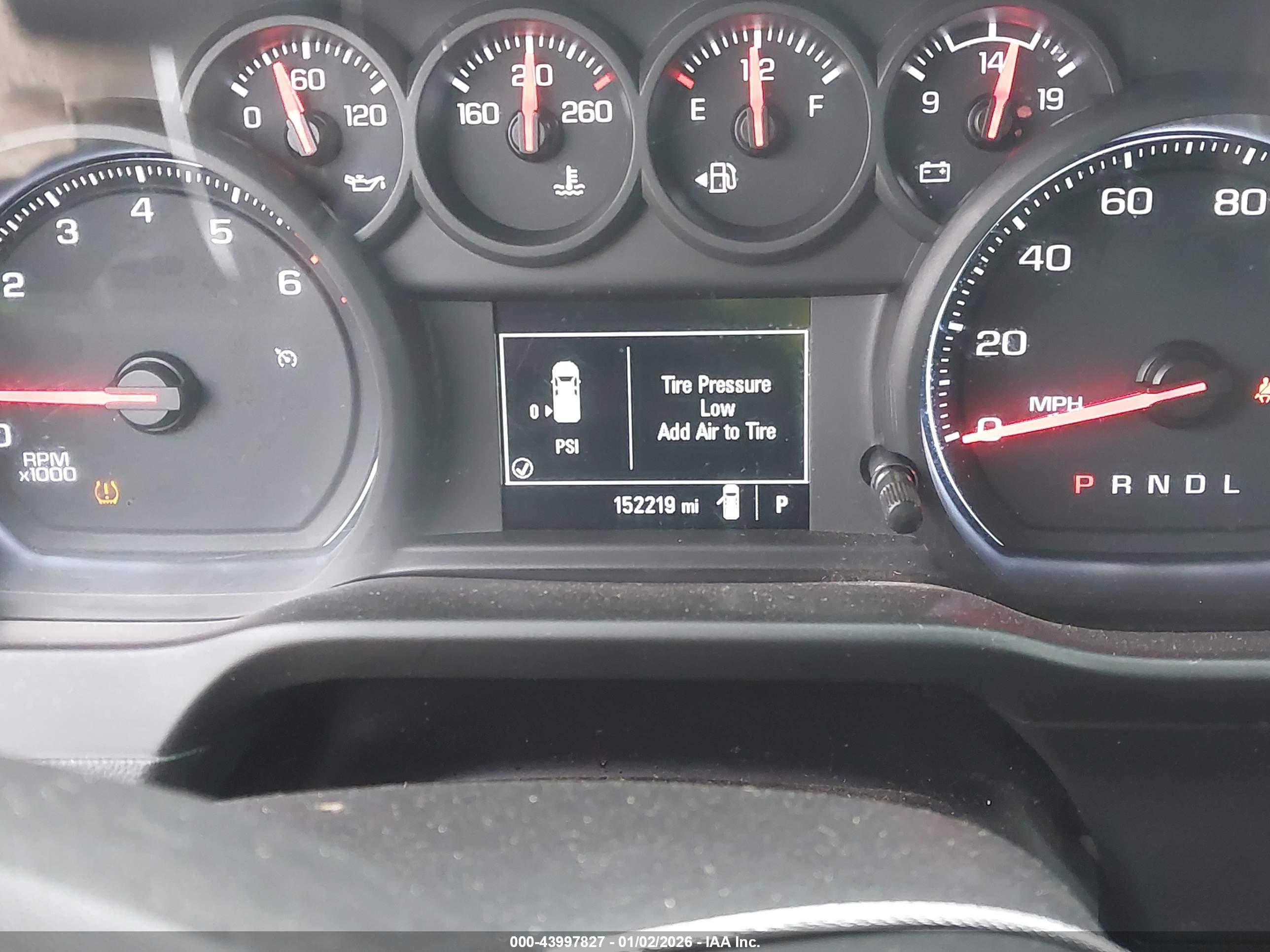 CHEVROLET SILVERADO image 6
