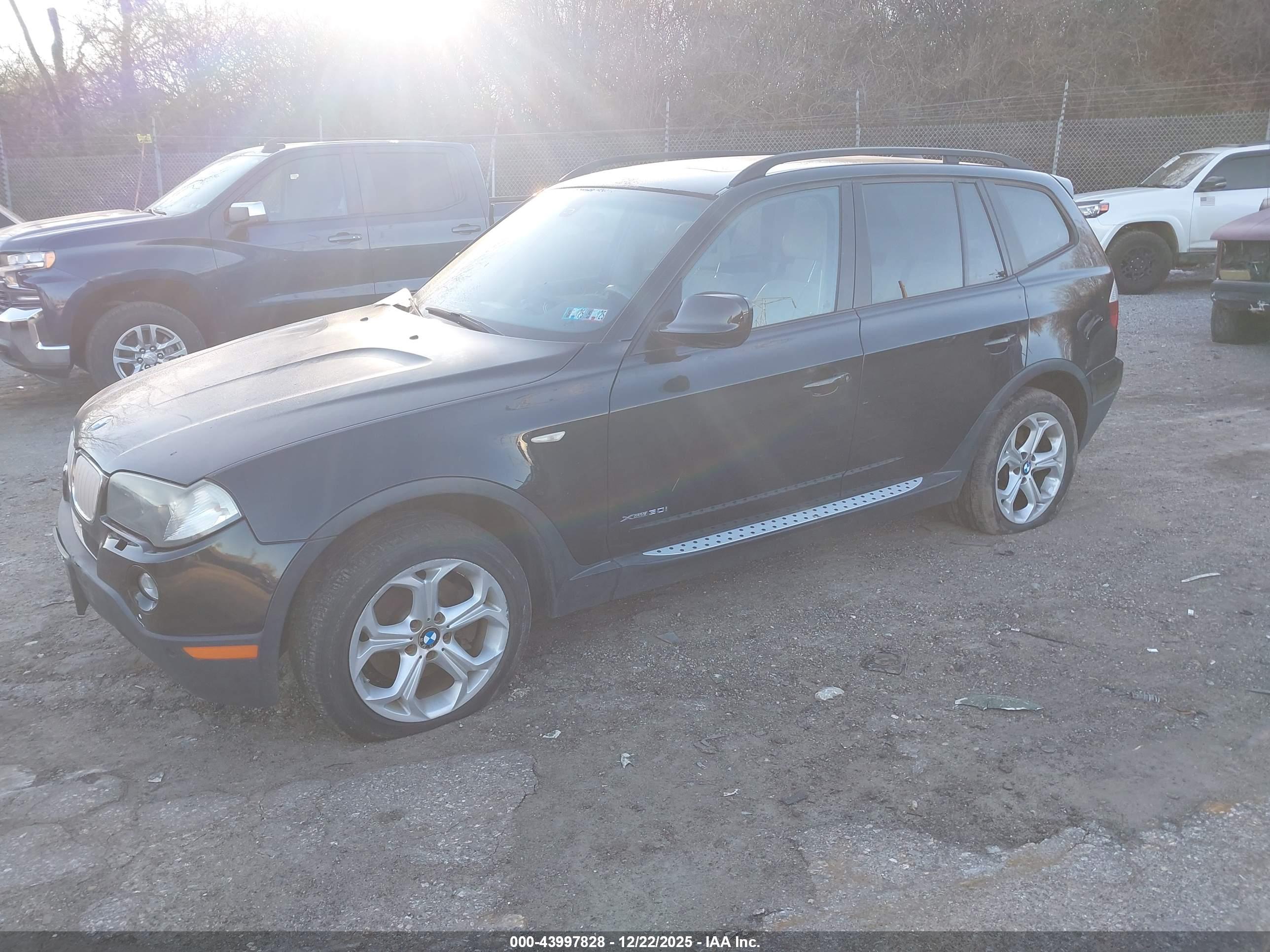 BMW X3 image 2