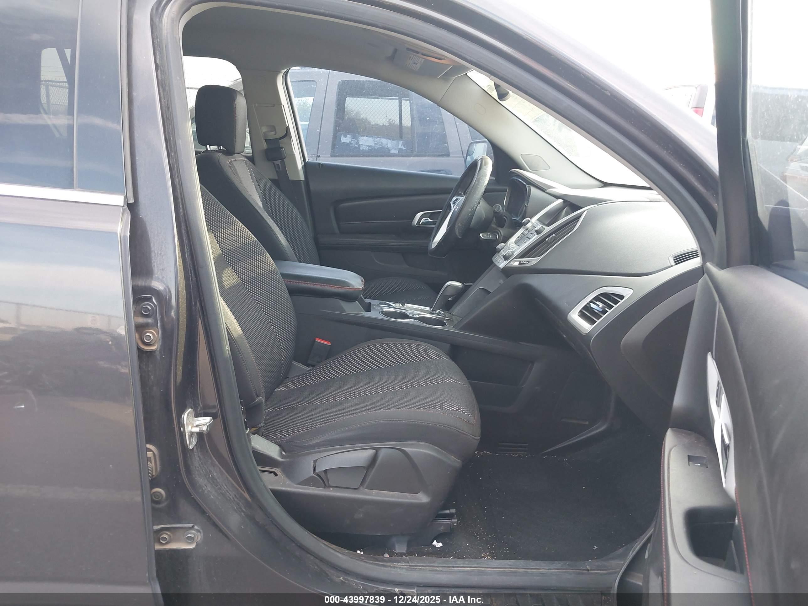 GMC TERRAIN image 5