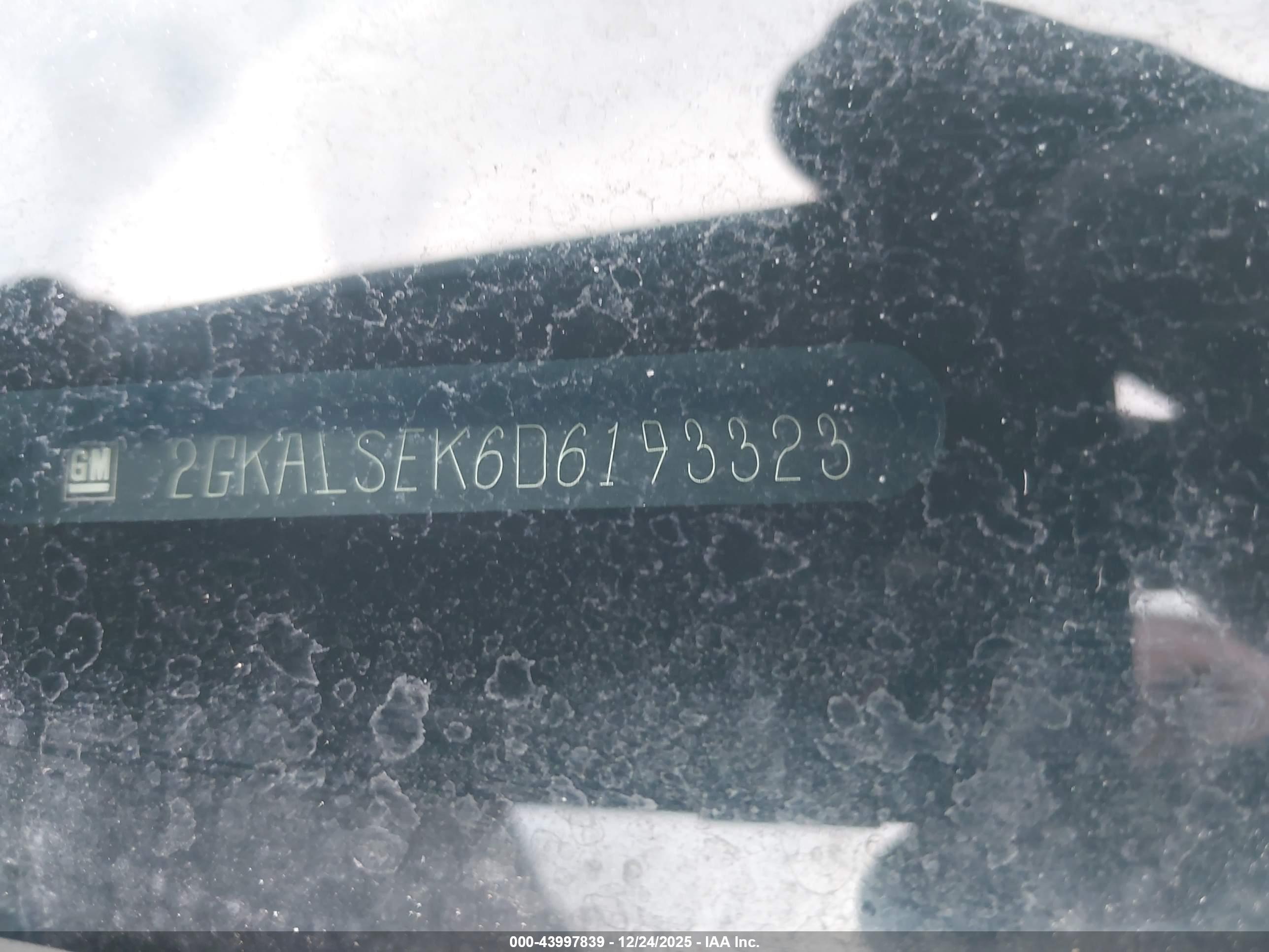 GMC TERRAIN image 9