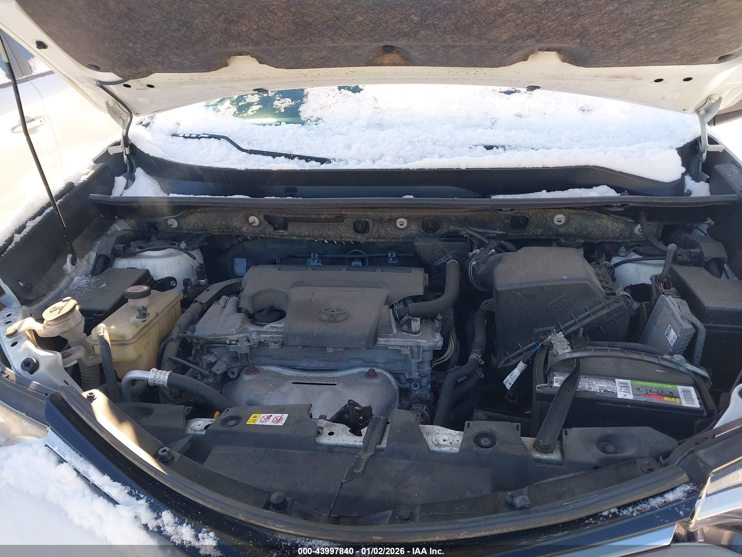 TOYOTA RAV4 image 10