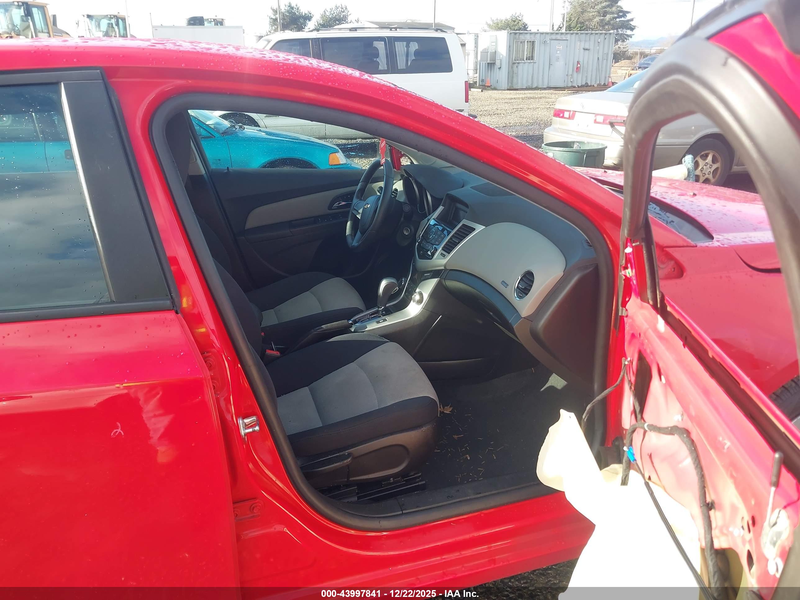 CHEVROLET CRUZE image 5