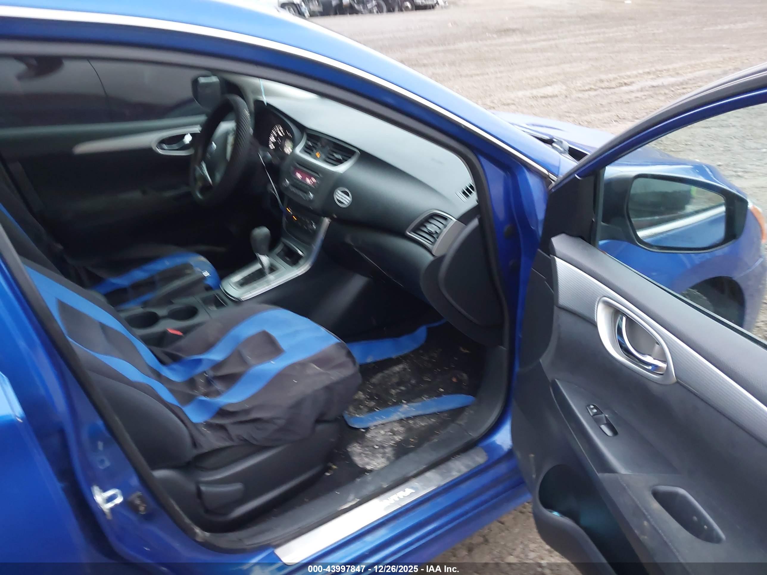 NISSAN SENTRA image 5