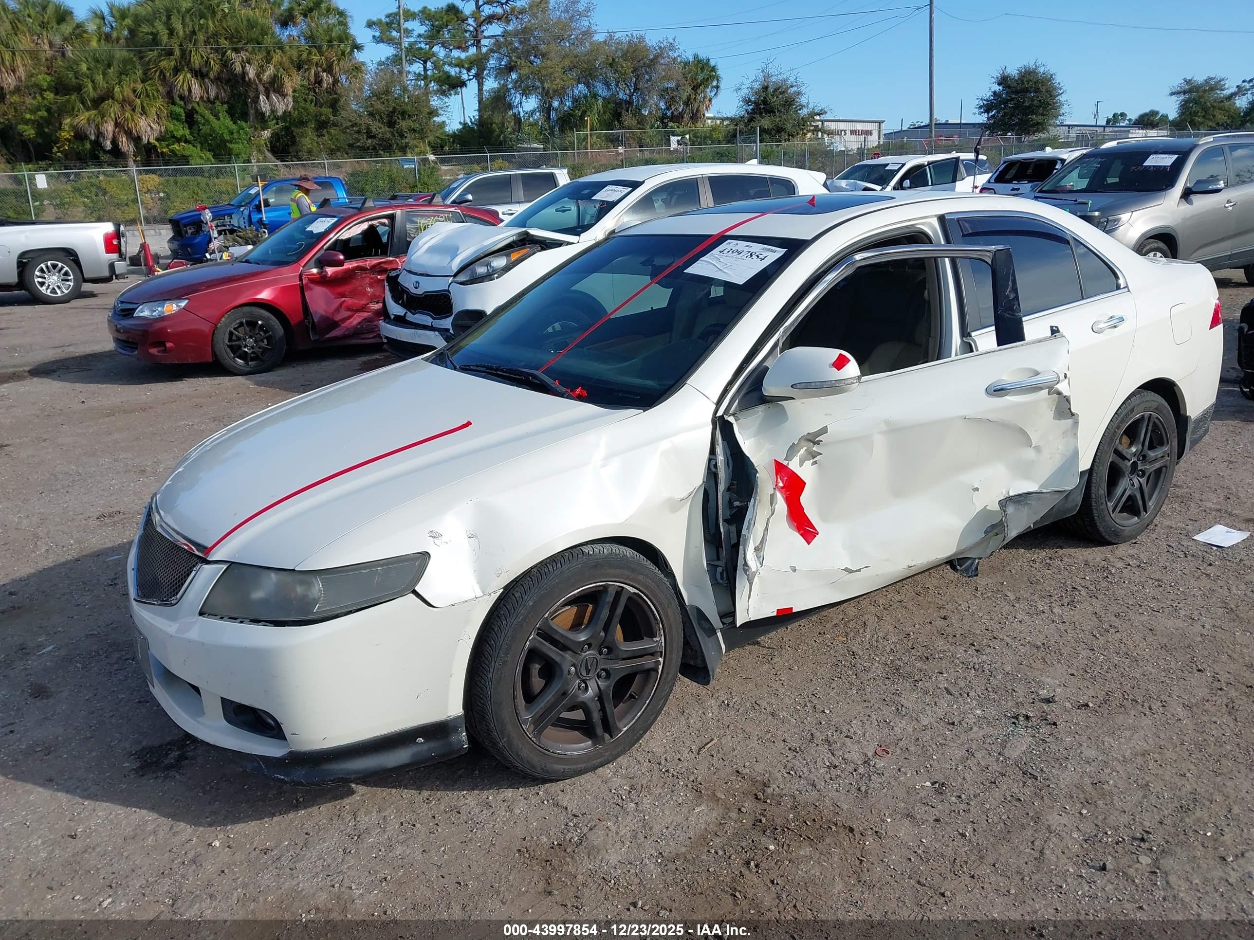 ACURA TSX image 2