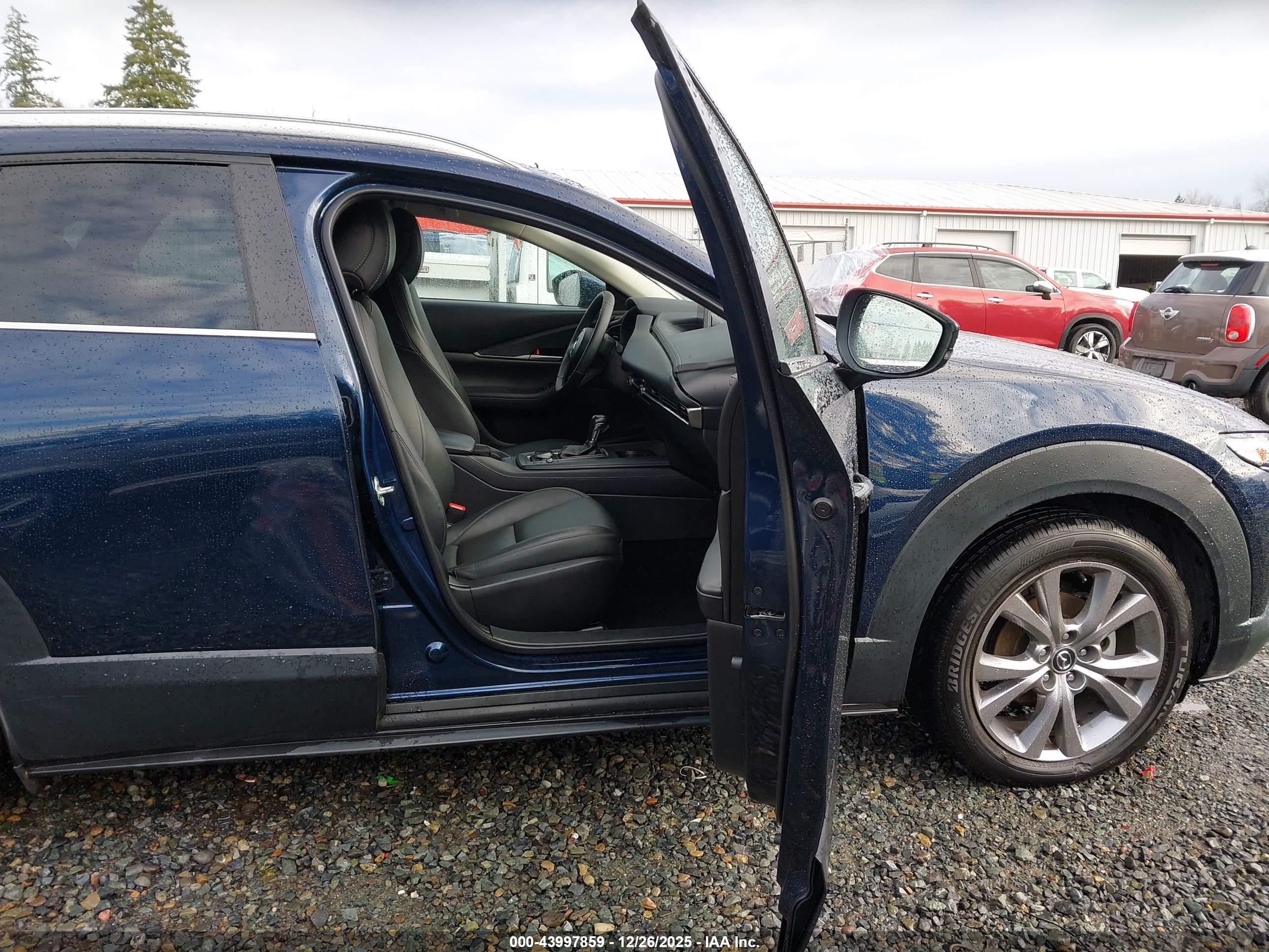 MAZDA CX-30 image 5