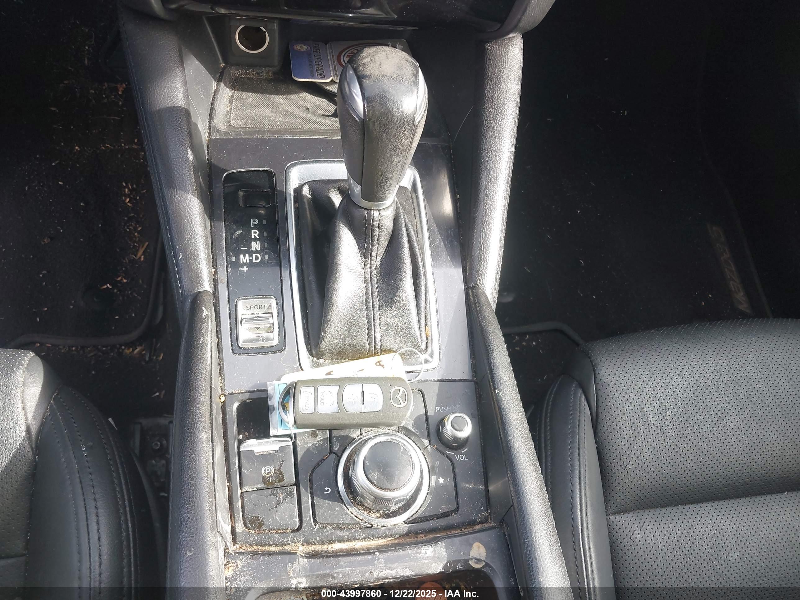 MAZDA MAZDA6 image 11