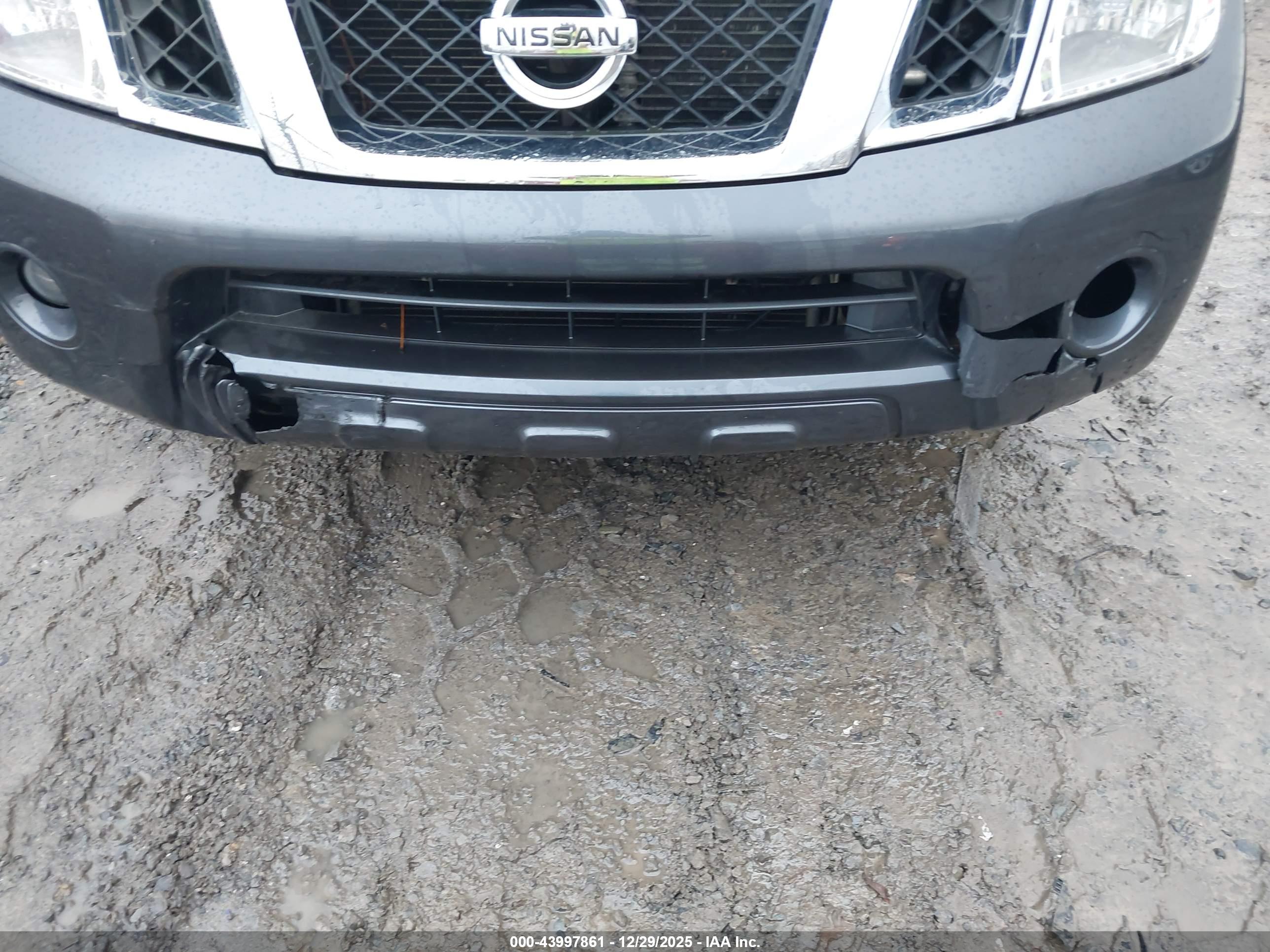 NISSAN PATHFINDER image 6