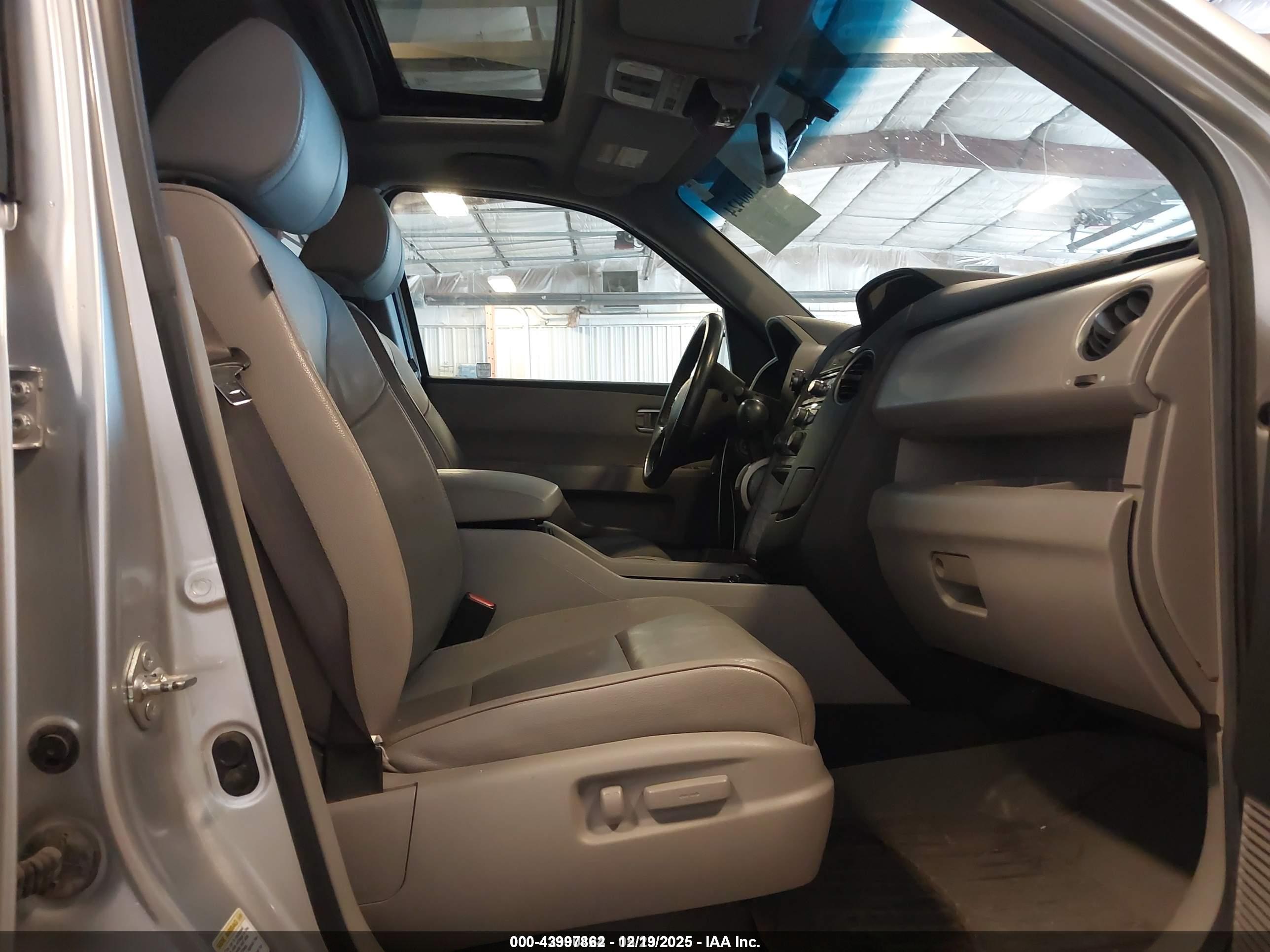 HONDA PILOT image 5