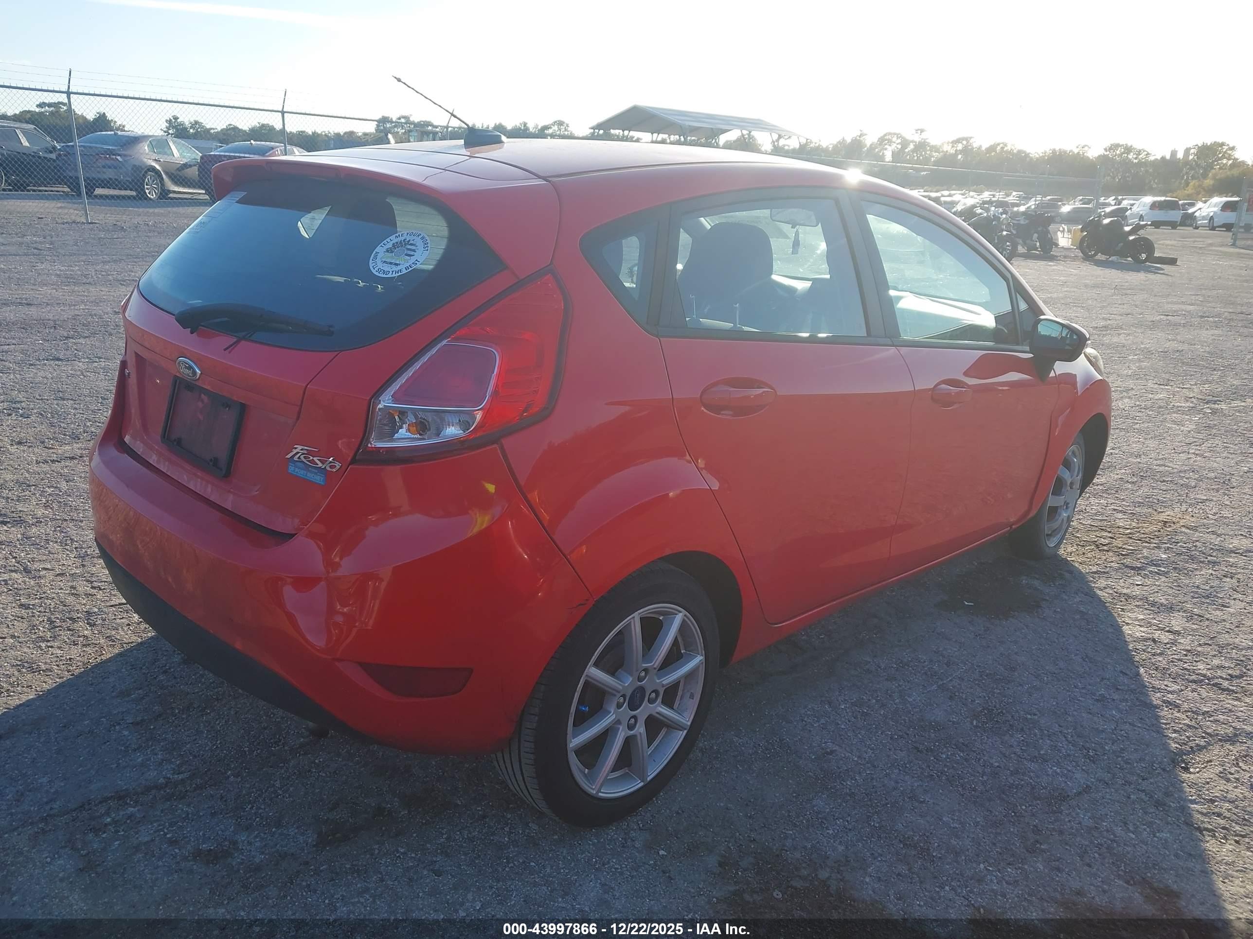 FORD FIESTA image 4