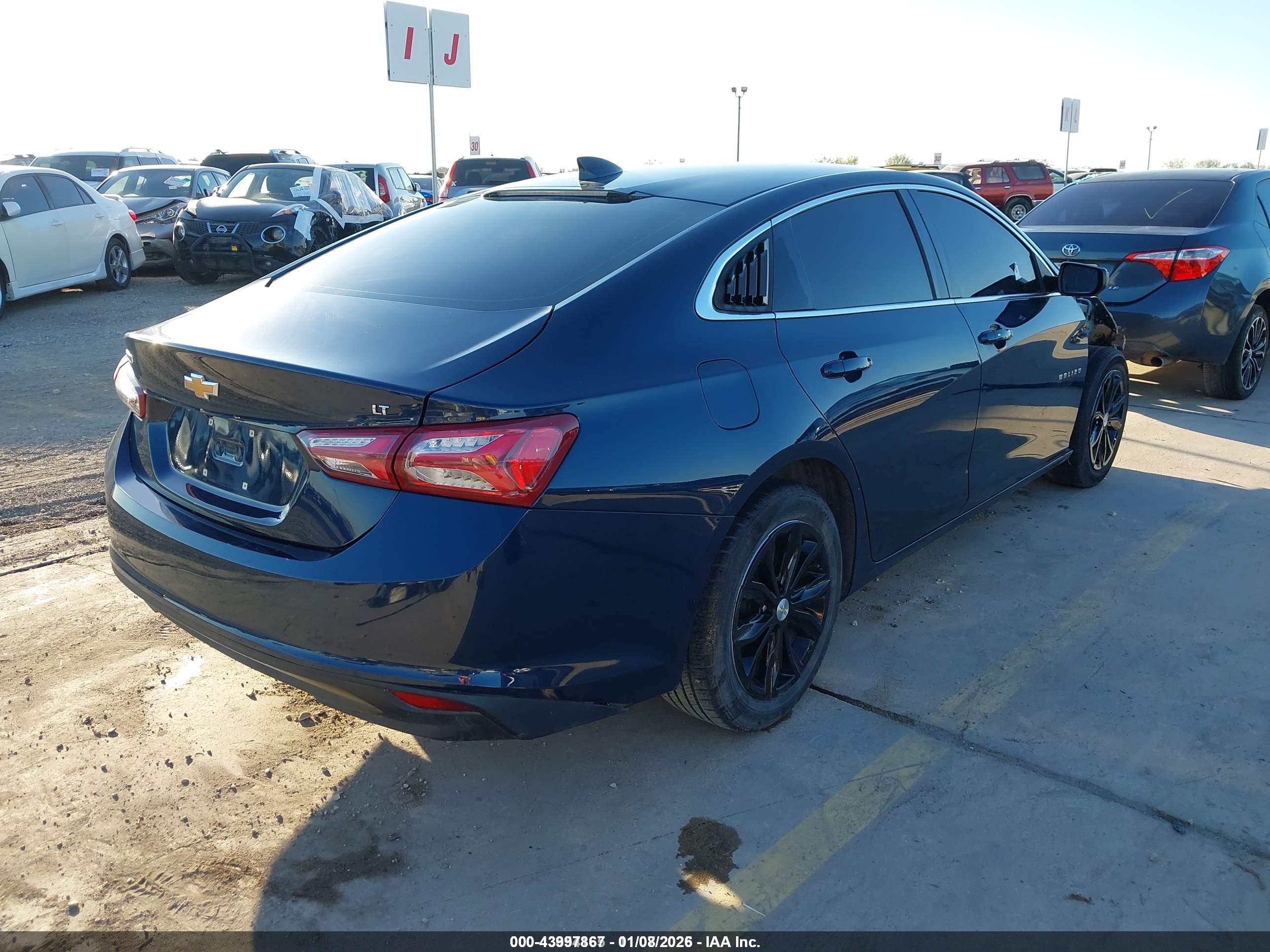 CHEVROLET MALIBU image 4