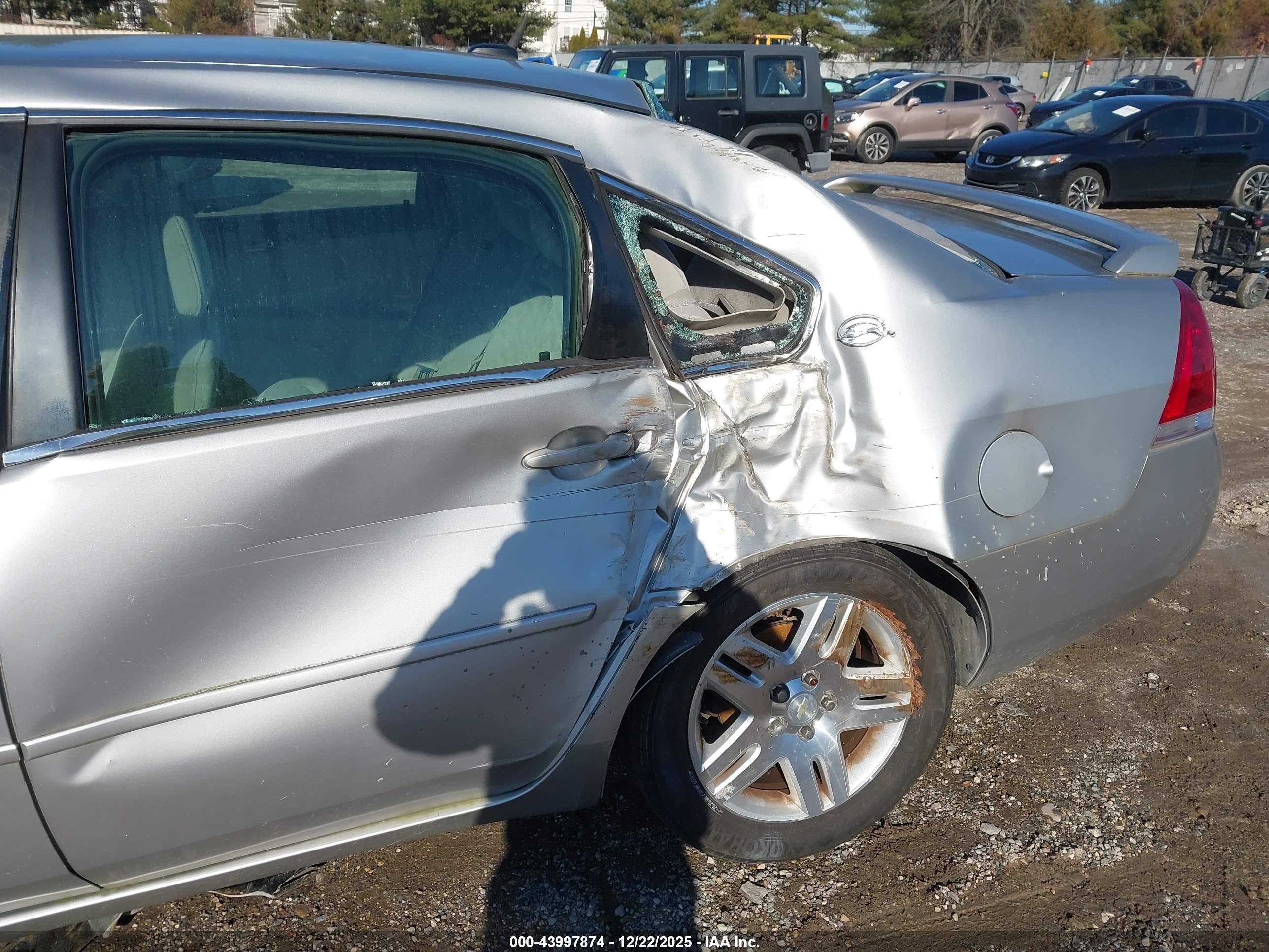 CHEVROLET IMPALA image 6