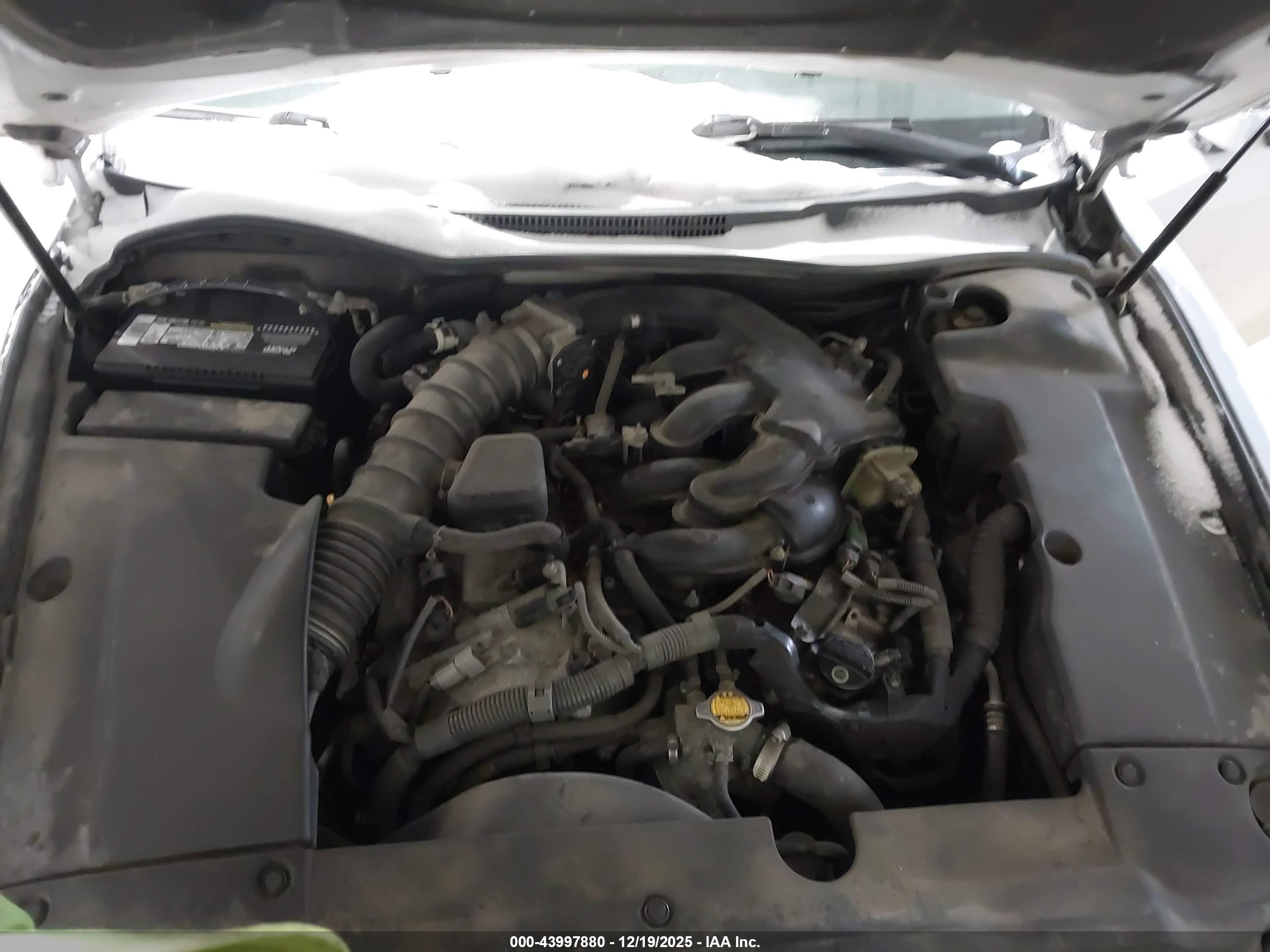 LEXUS IS image 10