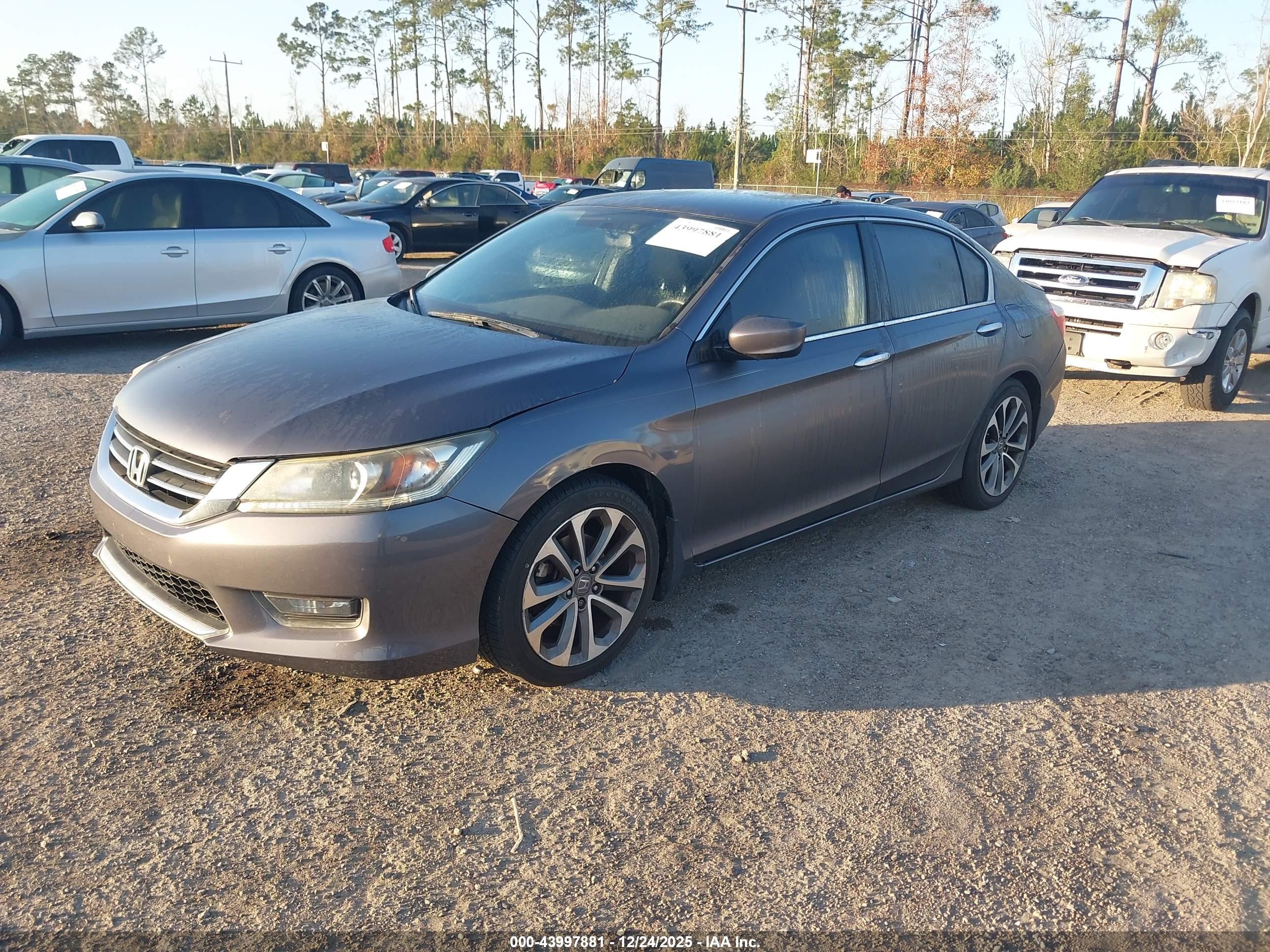 HONDA ACCORD image 2