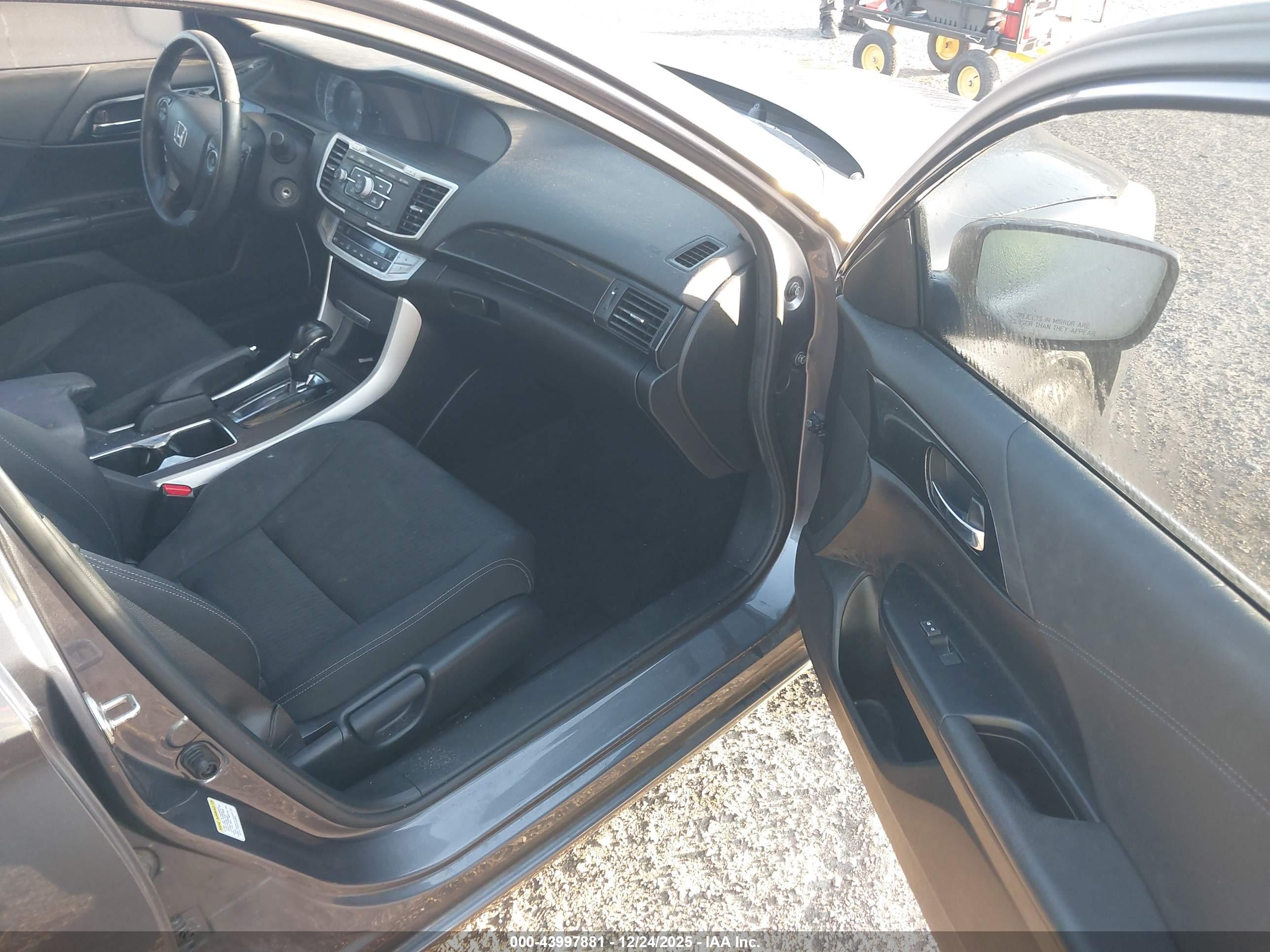 HONDA ACCORD image 5