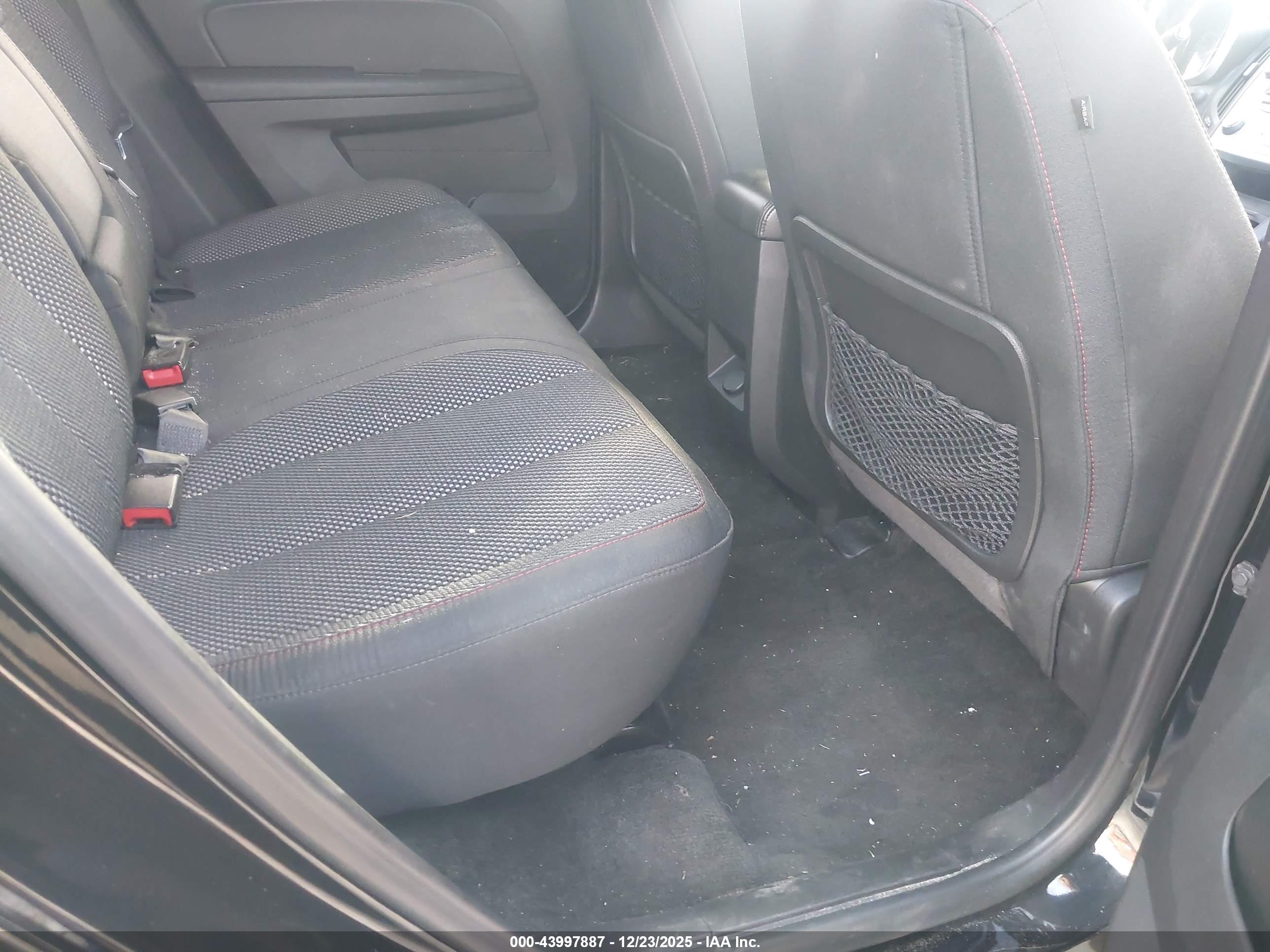 CHEVROLET EQUINOX image 8