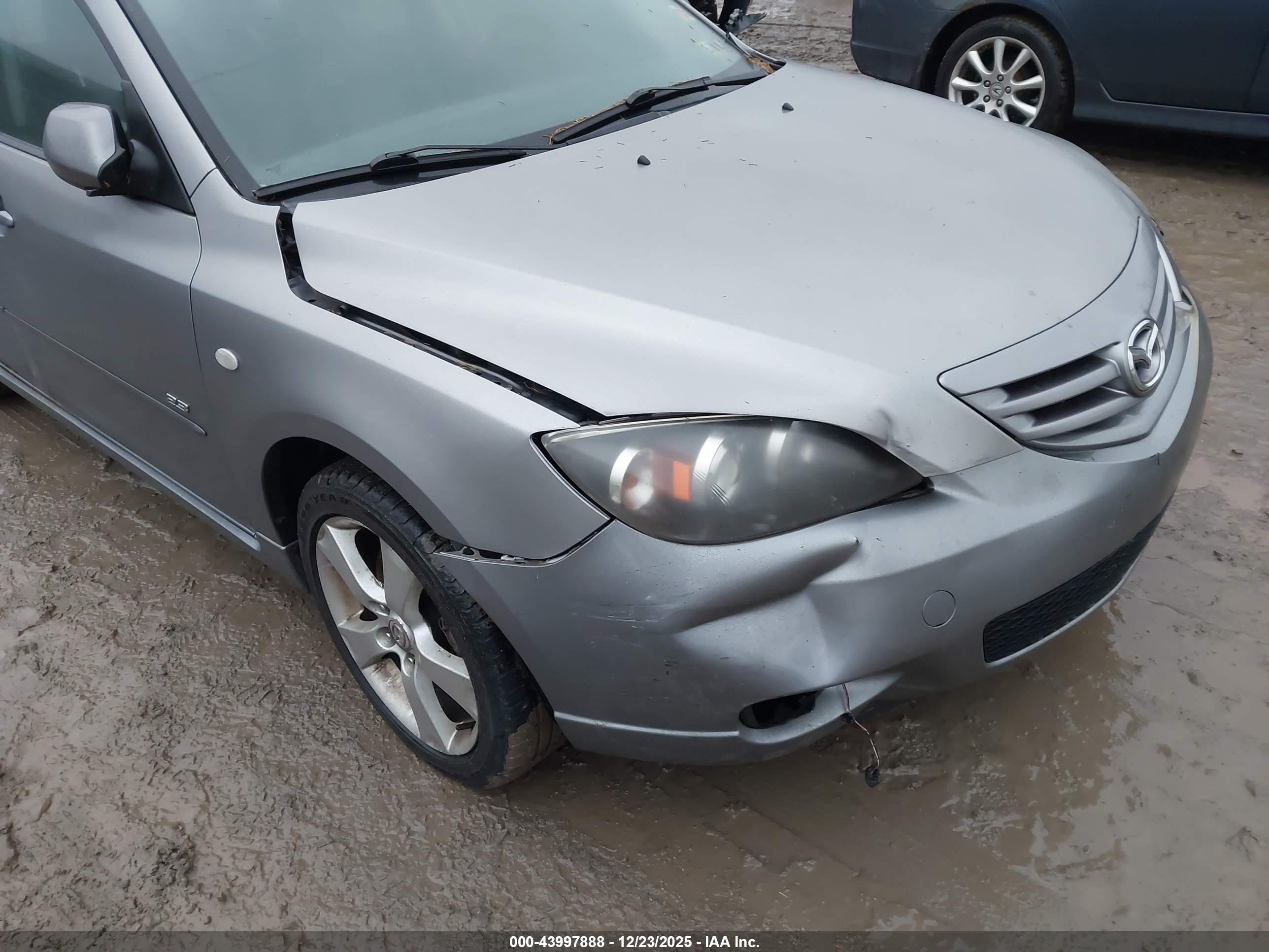 MAZDA MAZDA3 image 6
