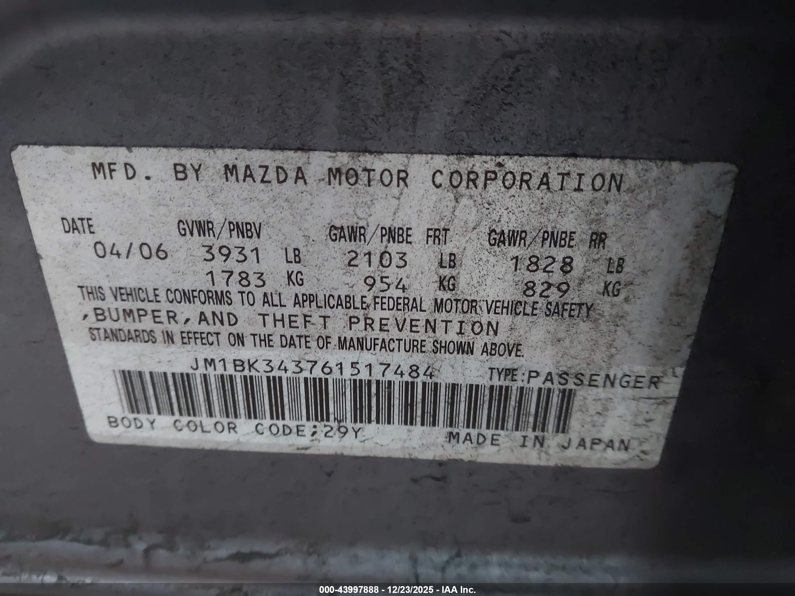 MAZDA MAZDA3 image 9
