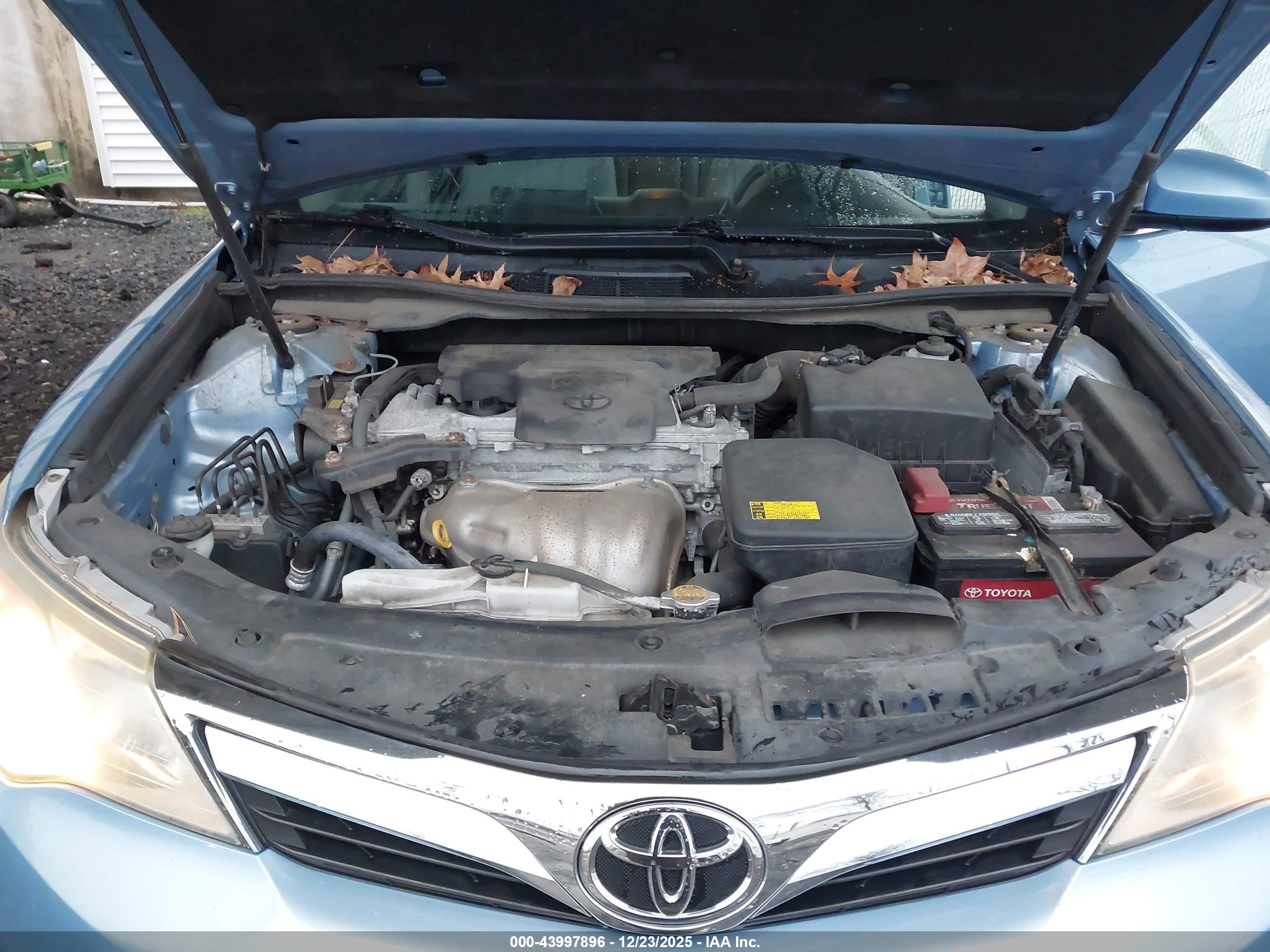 TOYOTA CAMRY image 10