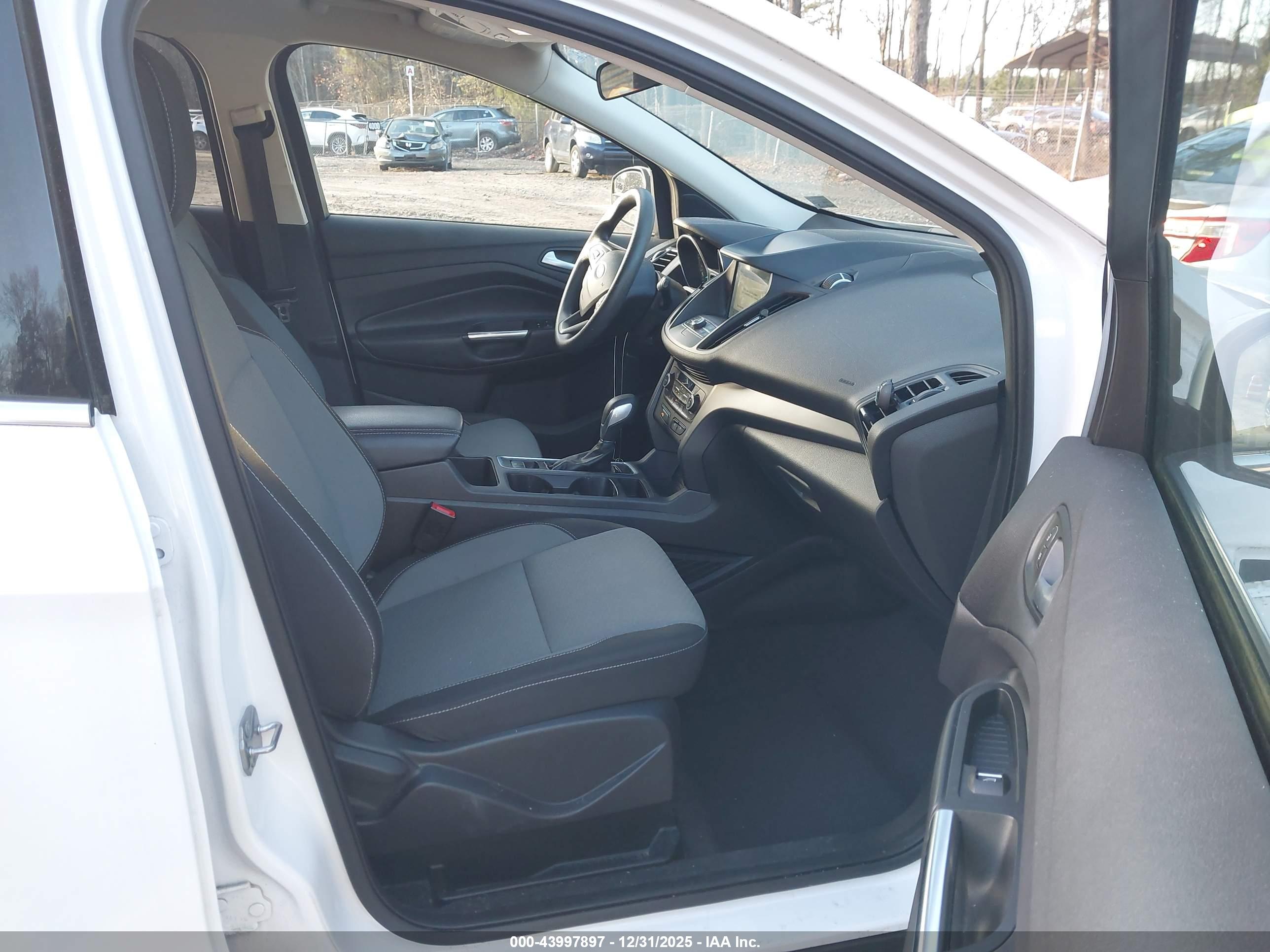 FORD ESCAPE image 5