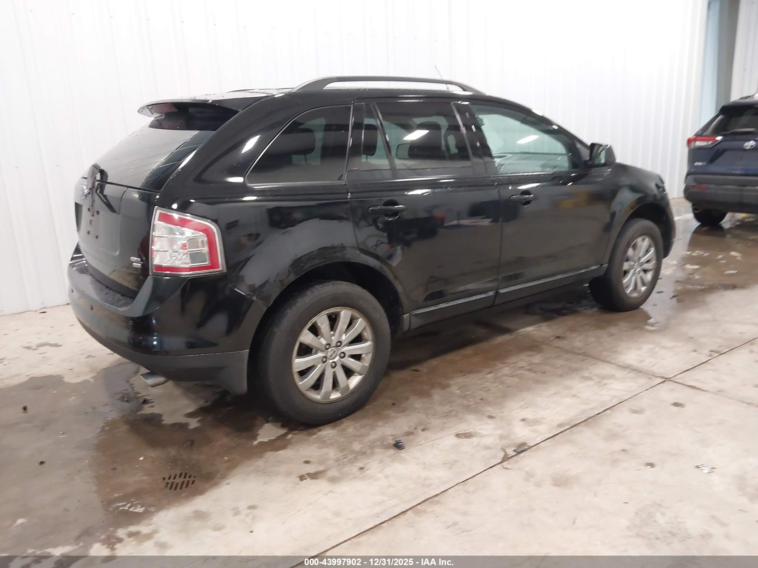 FORD EDGE image 4
