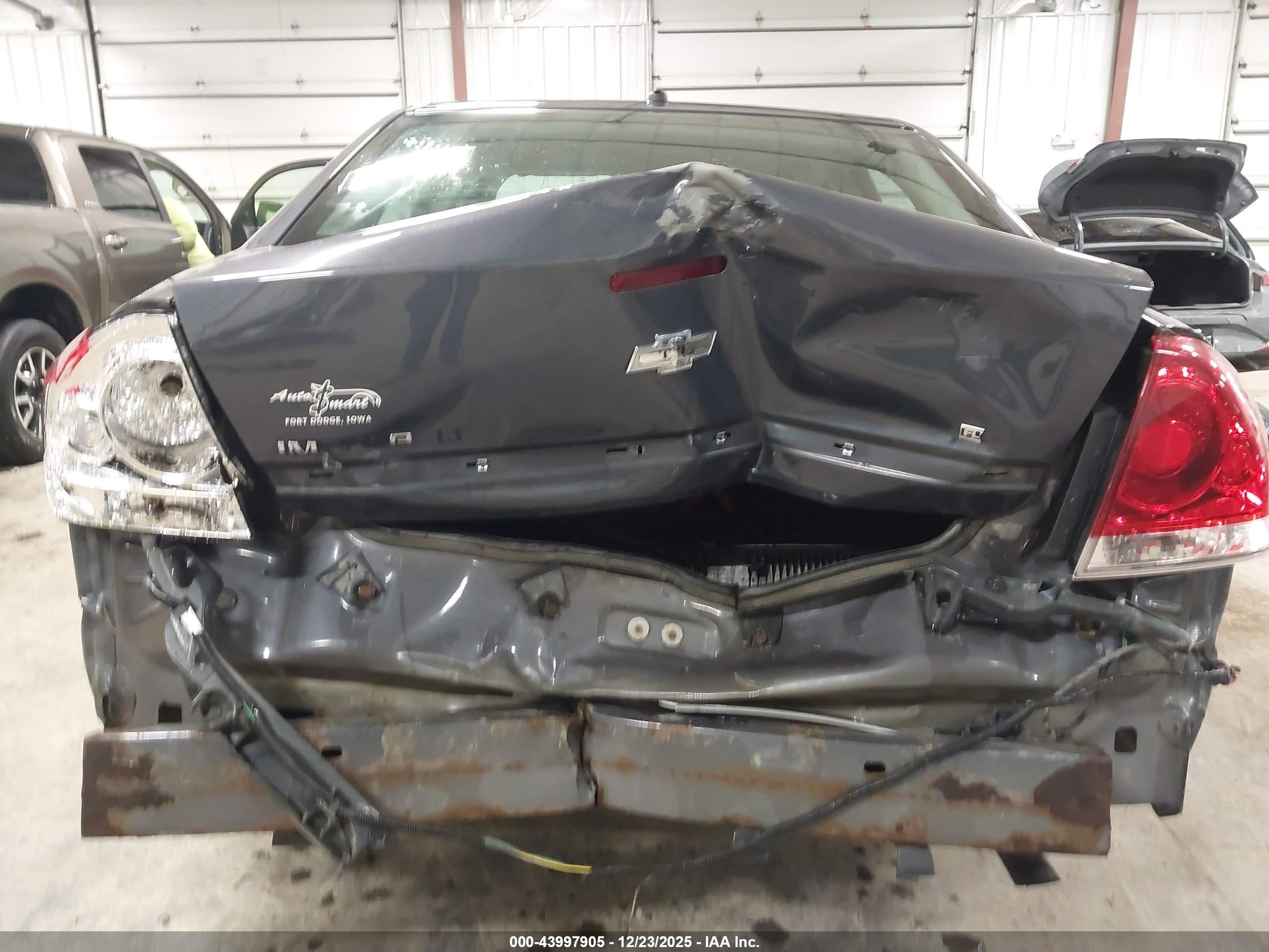 CHEVROLET IMPALA image 6