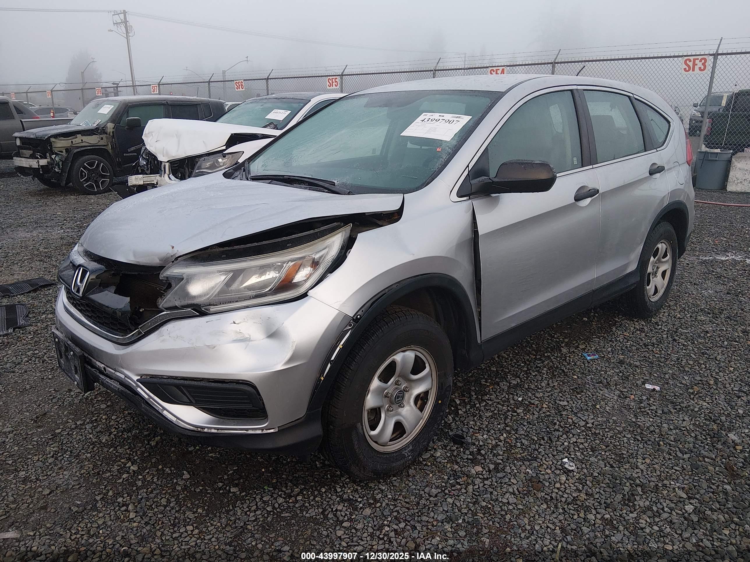 HONDA CR-V image 2