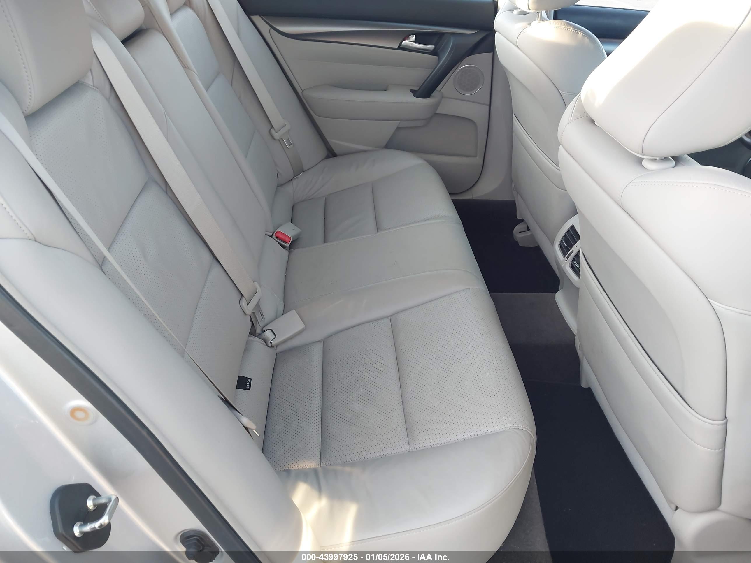 ACURA TL image 8