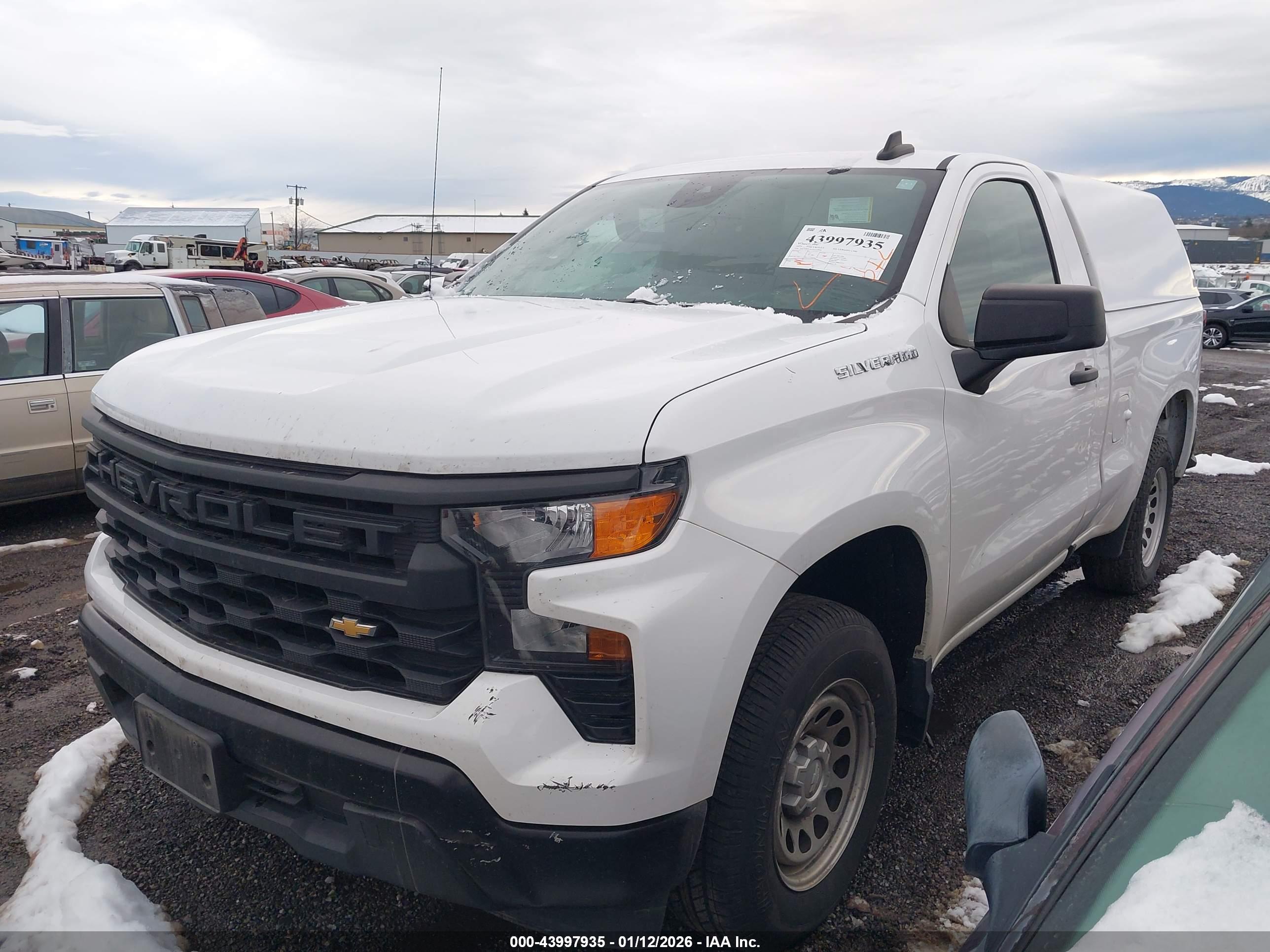 CHEVROLET SILVERADO image 2