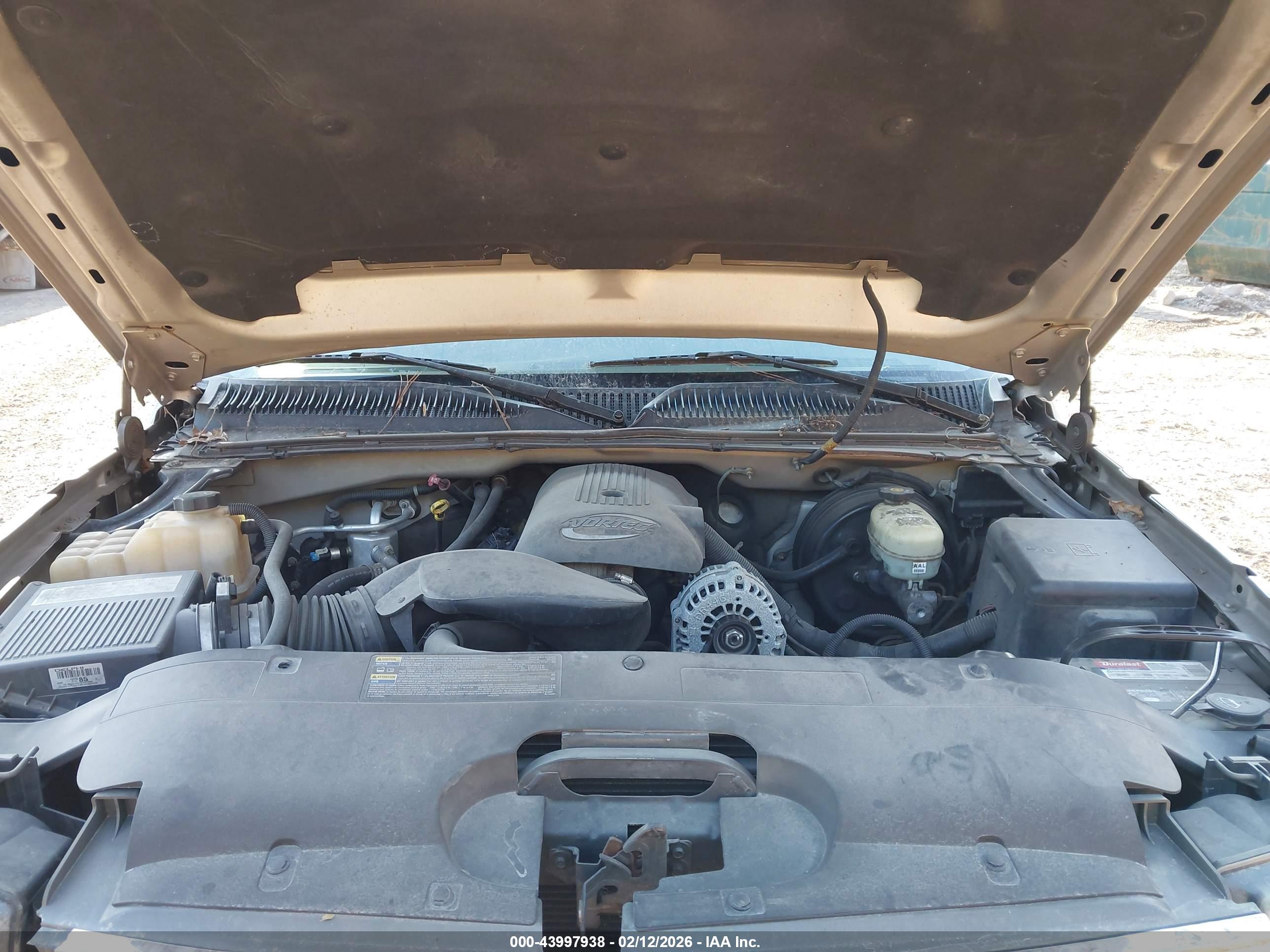 CHEVROLET SILVERADO image 10
