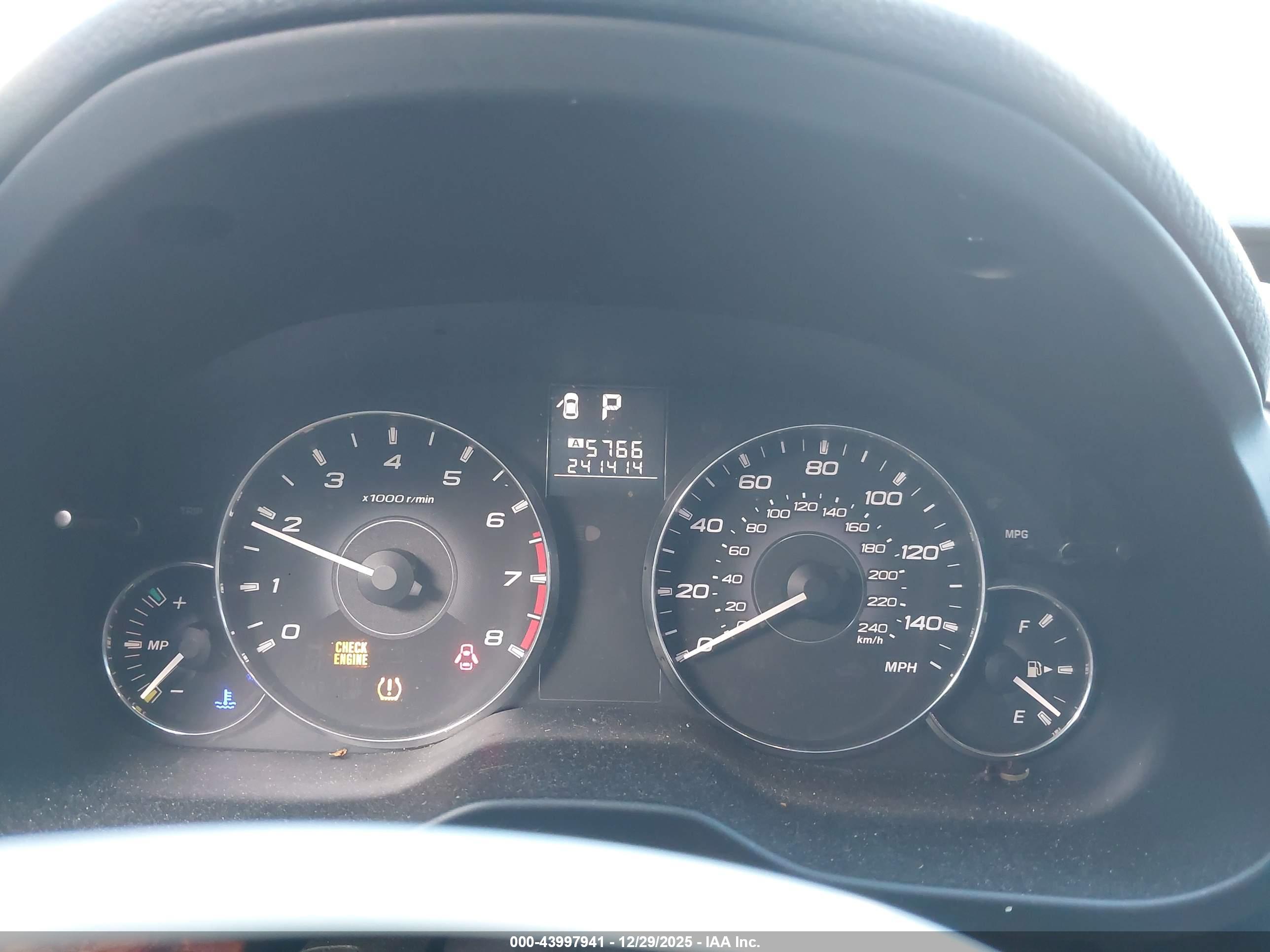 SUBARU LEGACY image 7