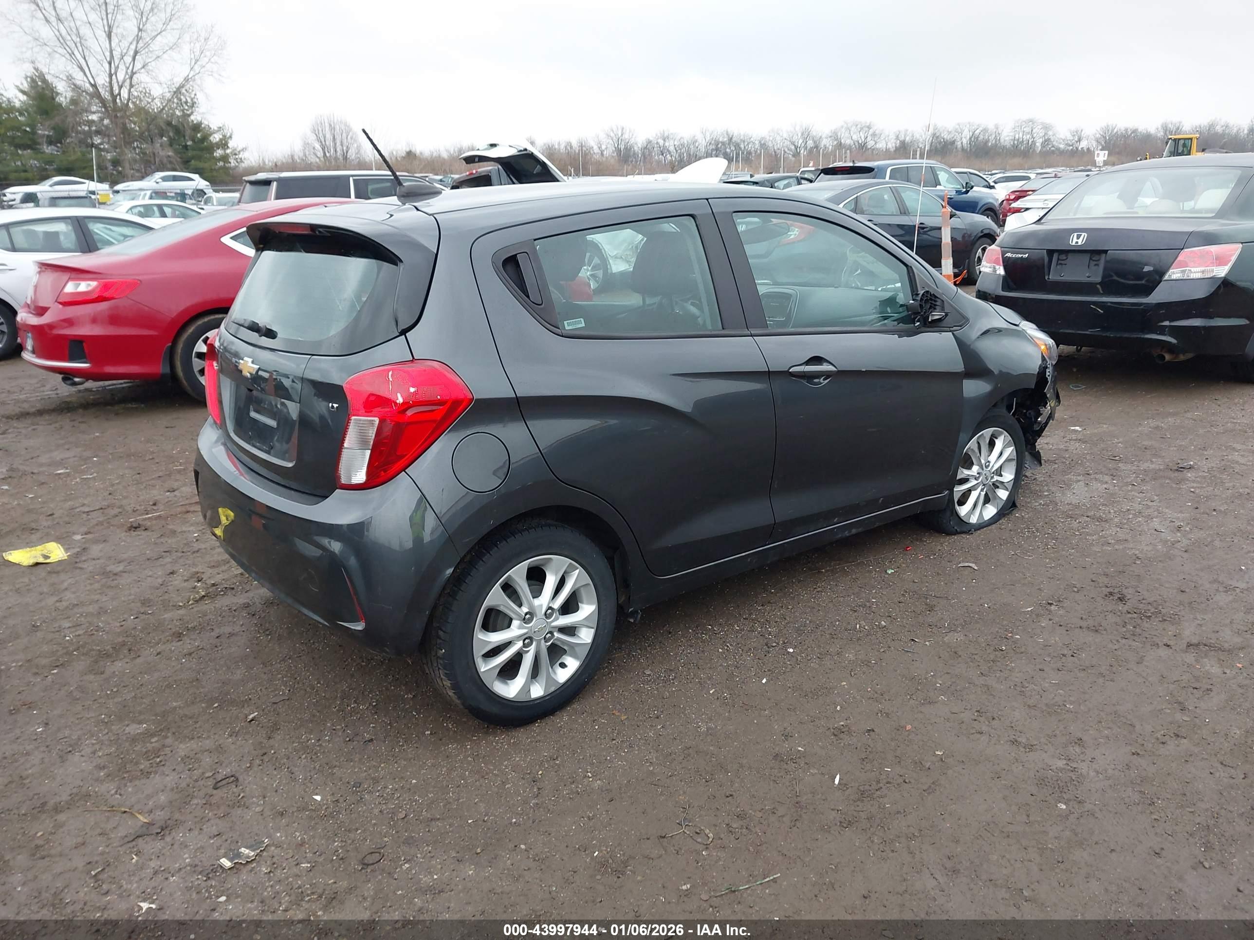 CHEVROLET SPARK image 4