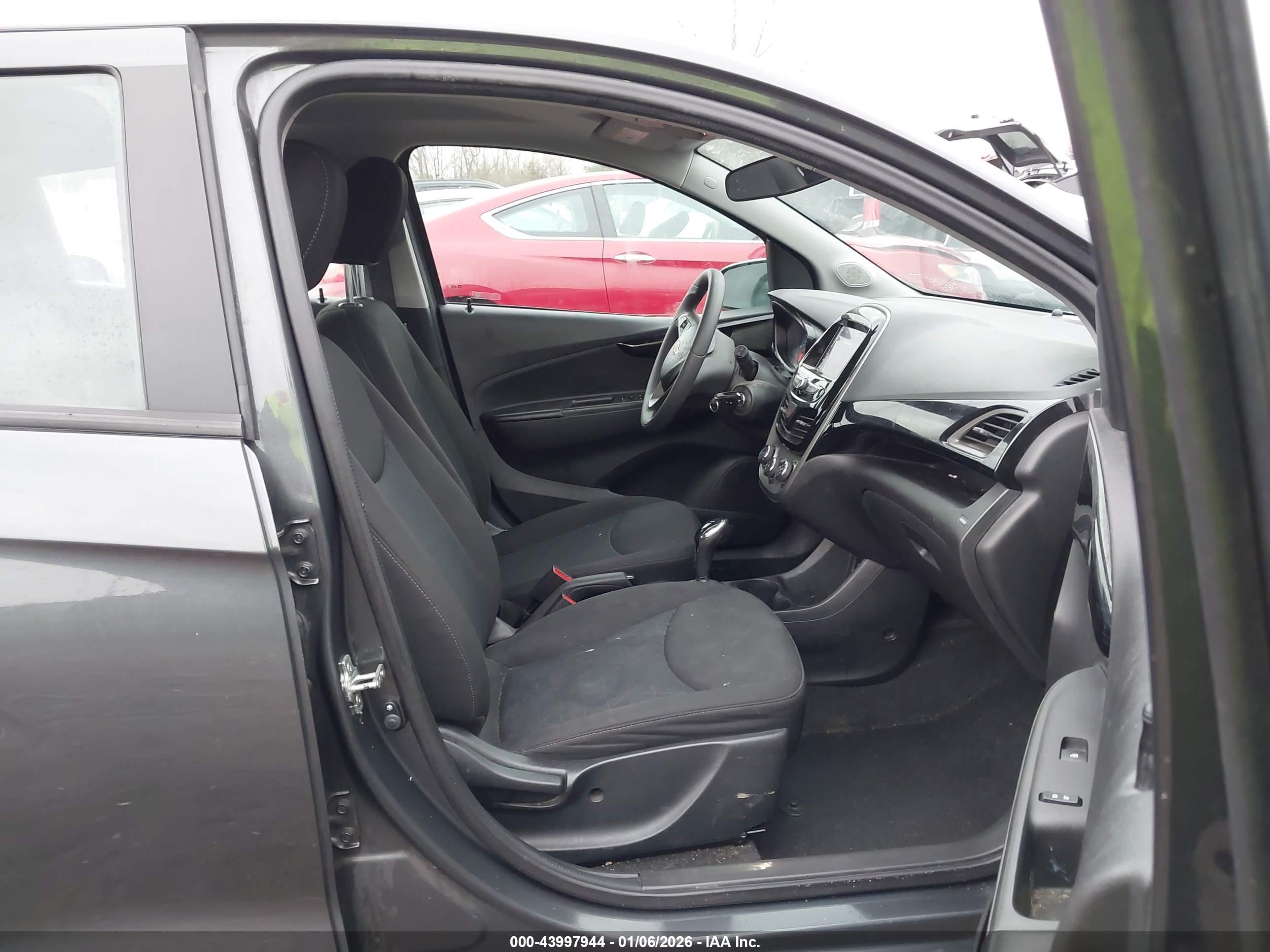 CHEVROLET SPARK image 5