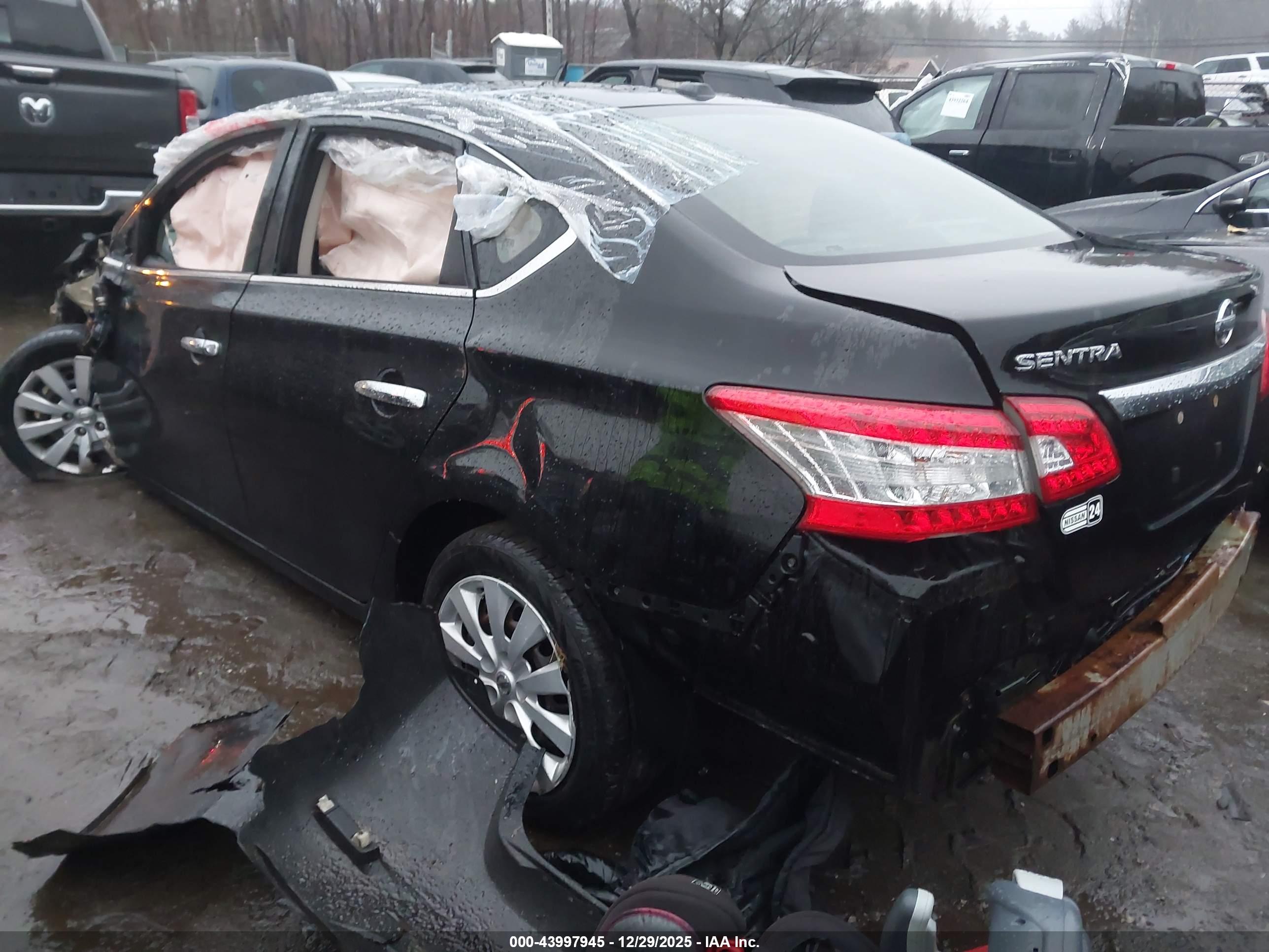 NISSAN SENTRA image 3