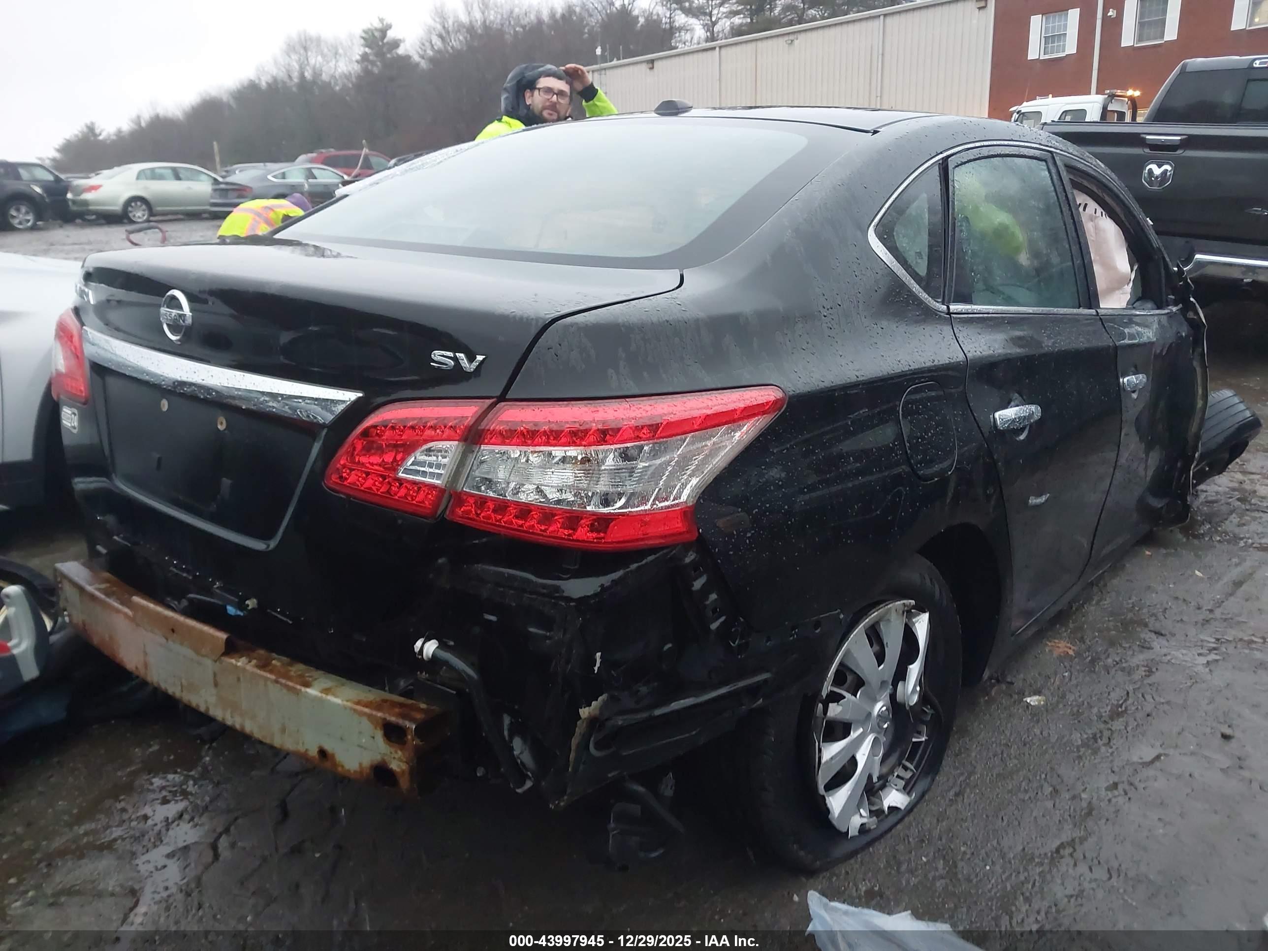 NISSAN SENTRA image 4