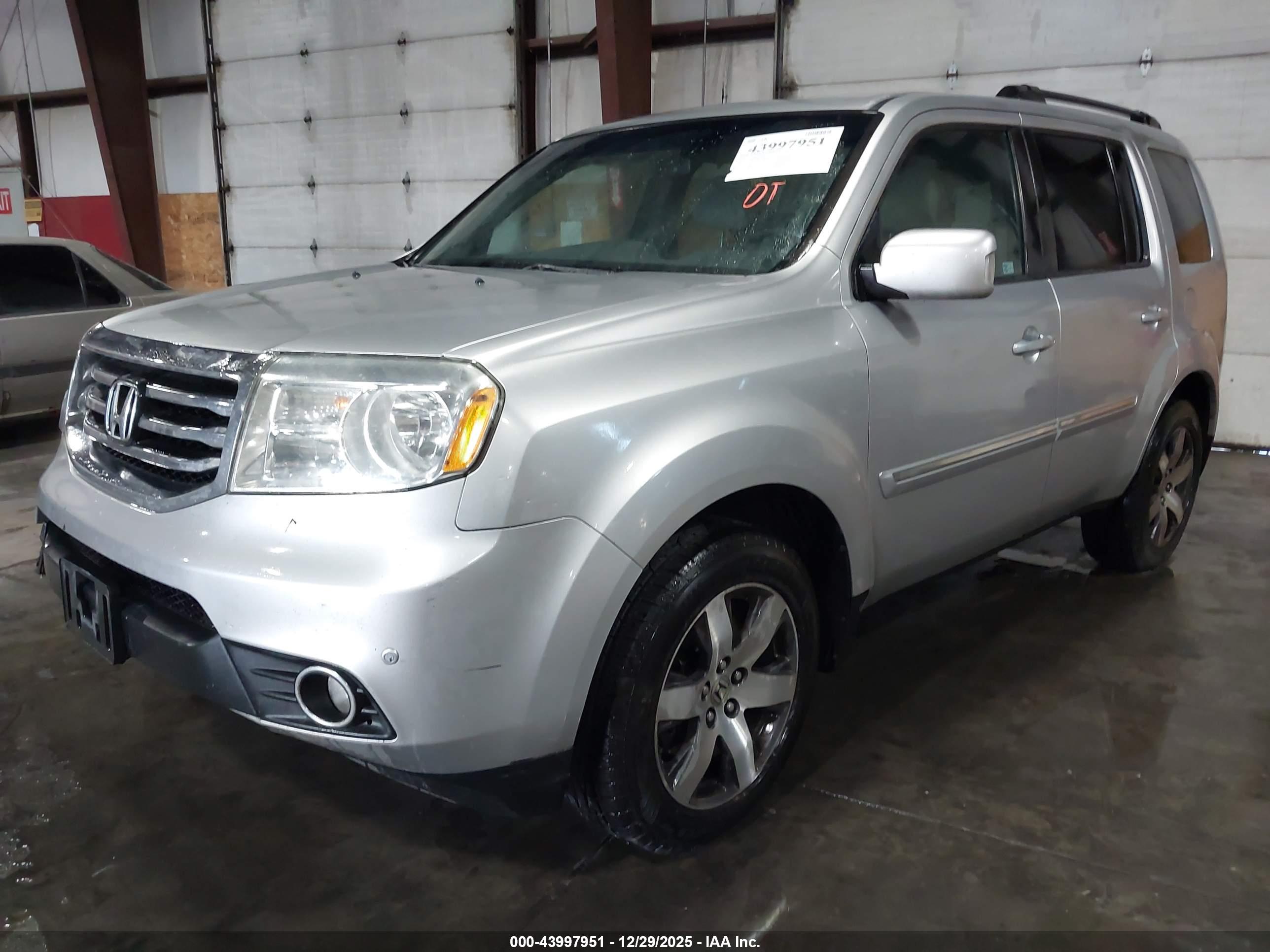 HONDA PILOT image 2