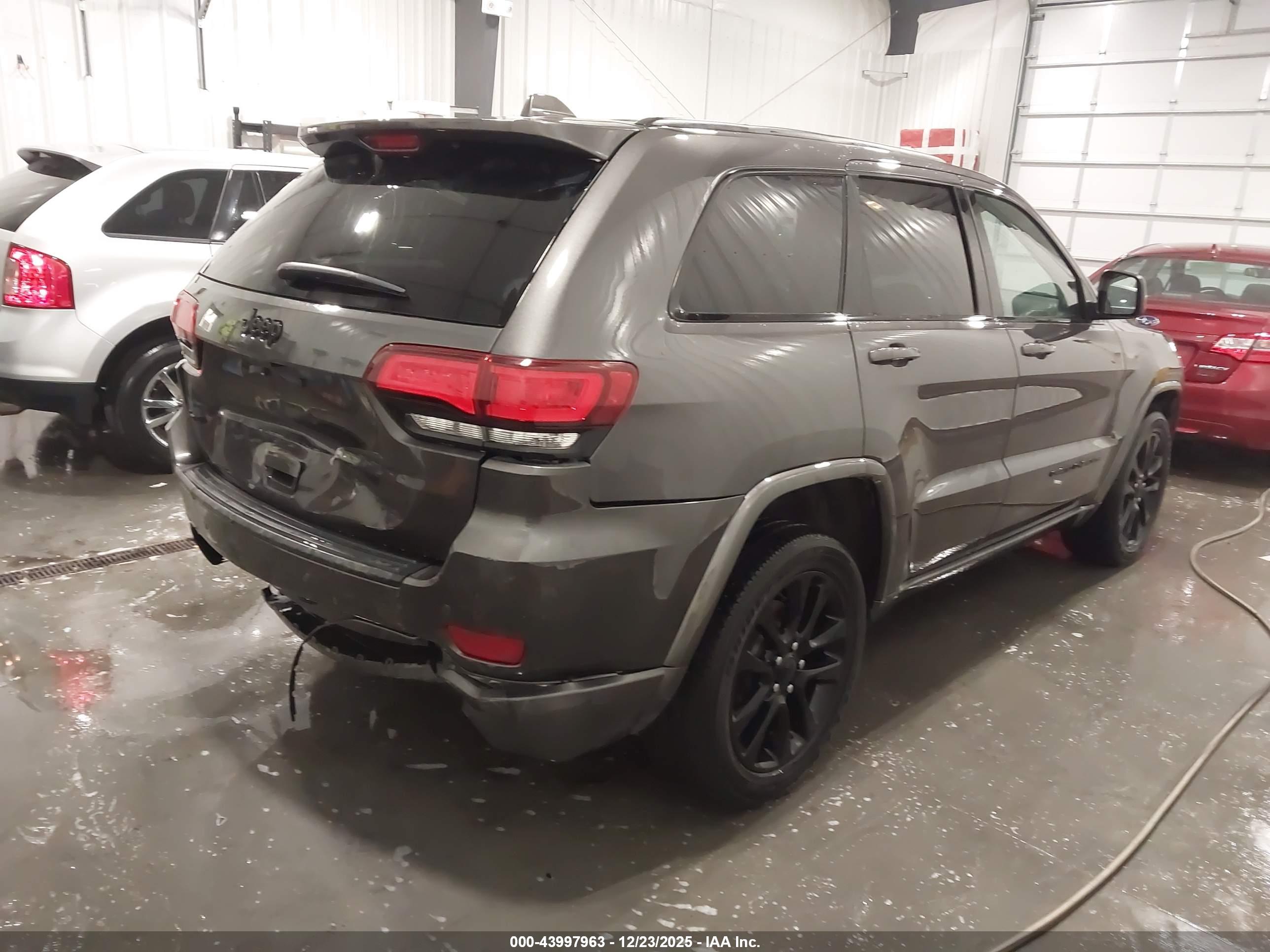 JEEP GRAND image 4
