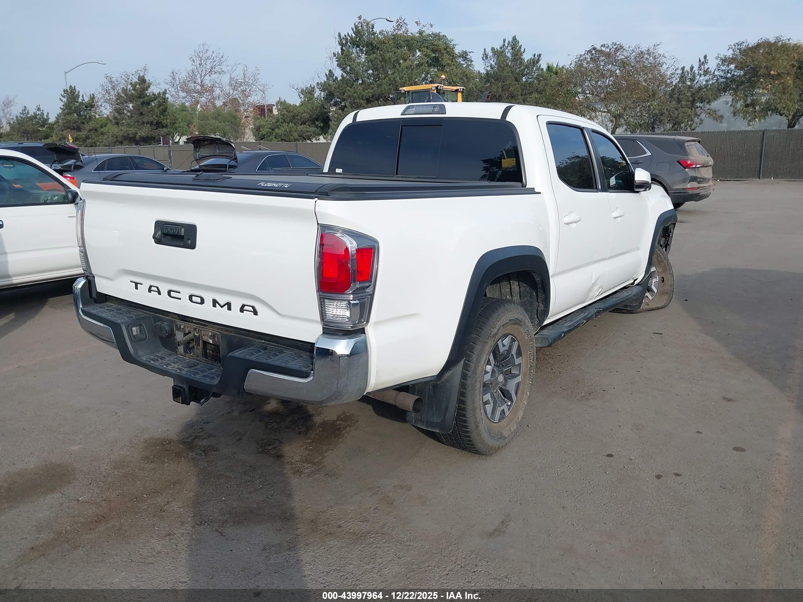 TOYOTA TACOMA image 4