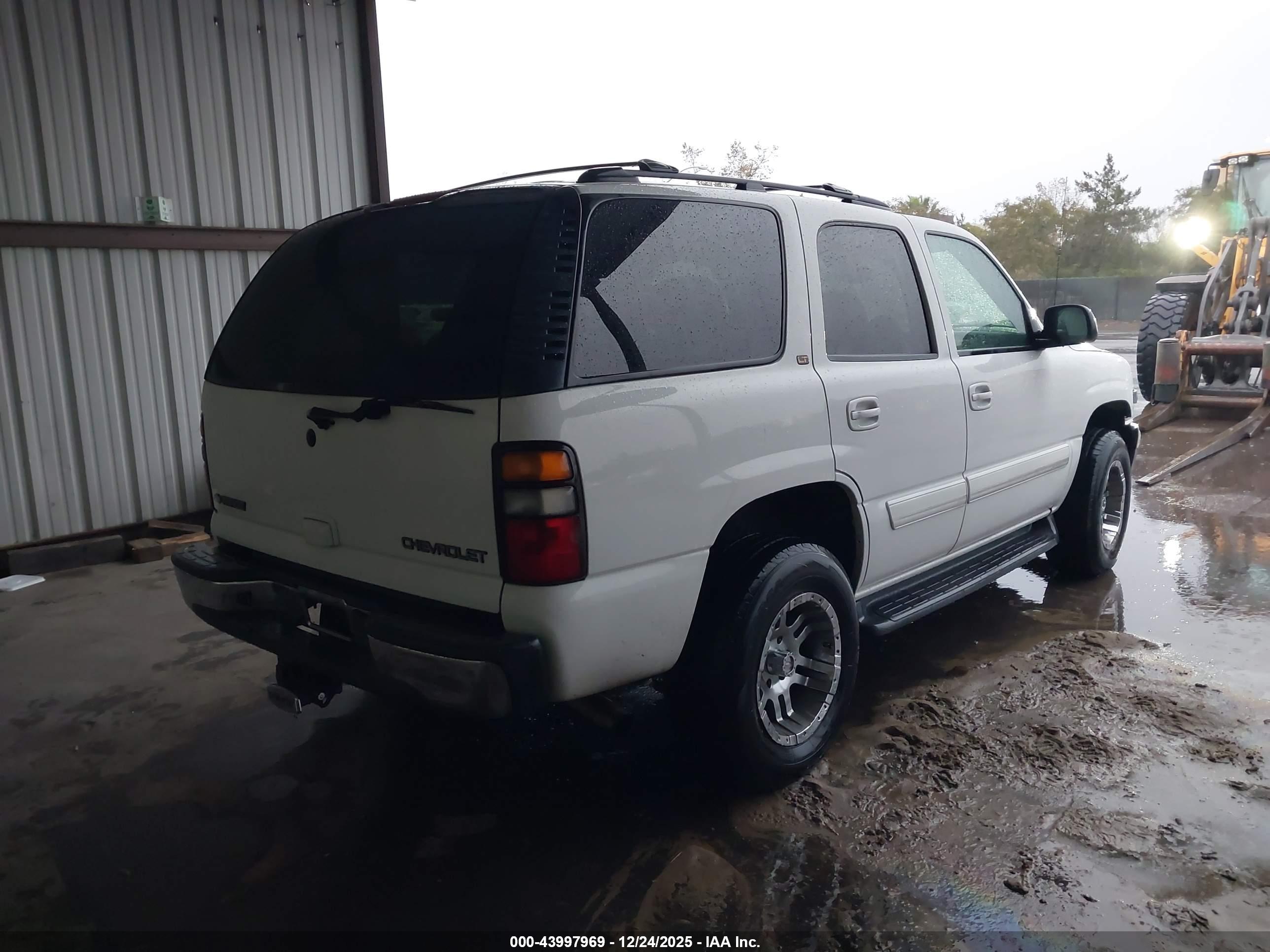 CHEVROLET TAHOE image 4